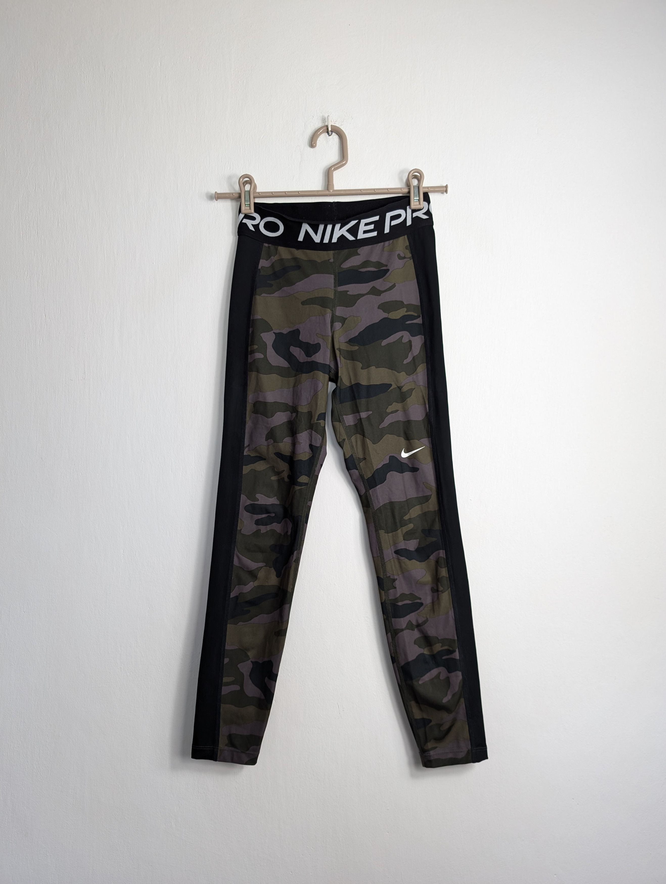Nike Nike Pro Camo Leggings Women's Gym Fitness Workout Size 27" / US 4 / IT 40 - 2 Thumbnail
