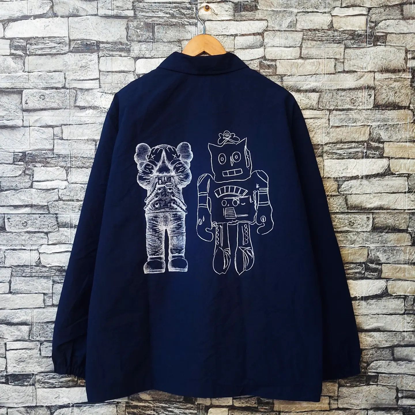 Andy Warhol × Kaws × Uniqlo UNIQLO X KAWS X Andy Warhol Coach Jacket Navy Size US XL / EU 56 / 4 - 1 Thumbnail