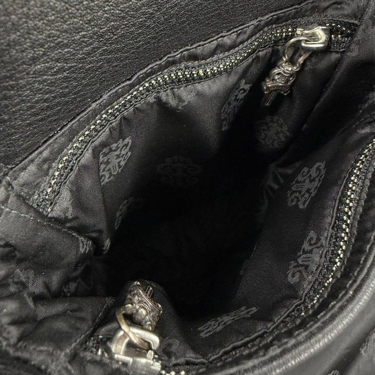 Chrome Hearts CHROME HEARTS HOT POT CH Plus Crossball Leather Shoulder Bag Size ONE SIZE - 6 Thumbnail