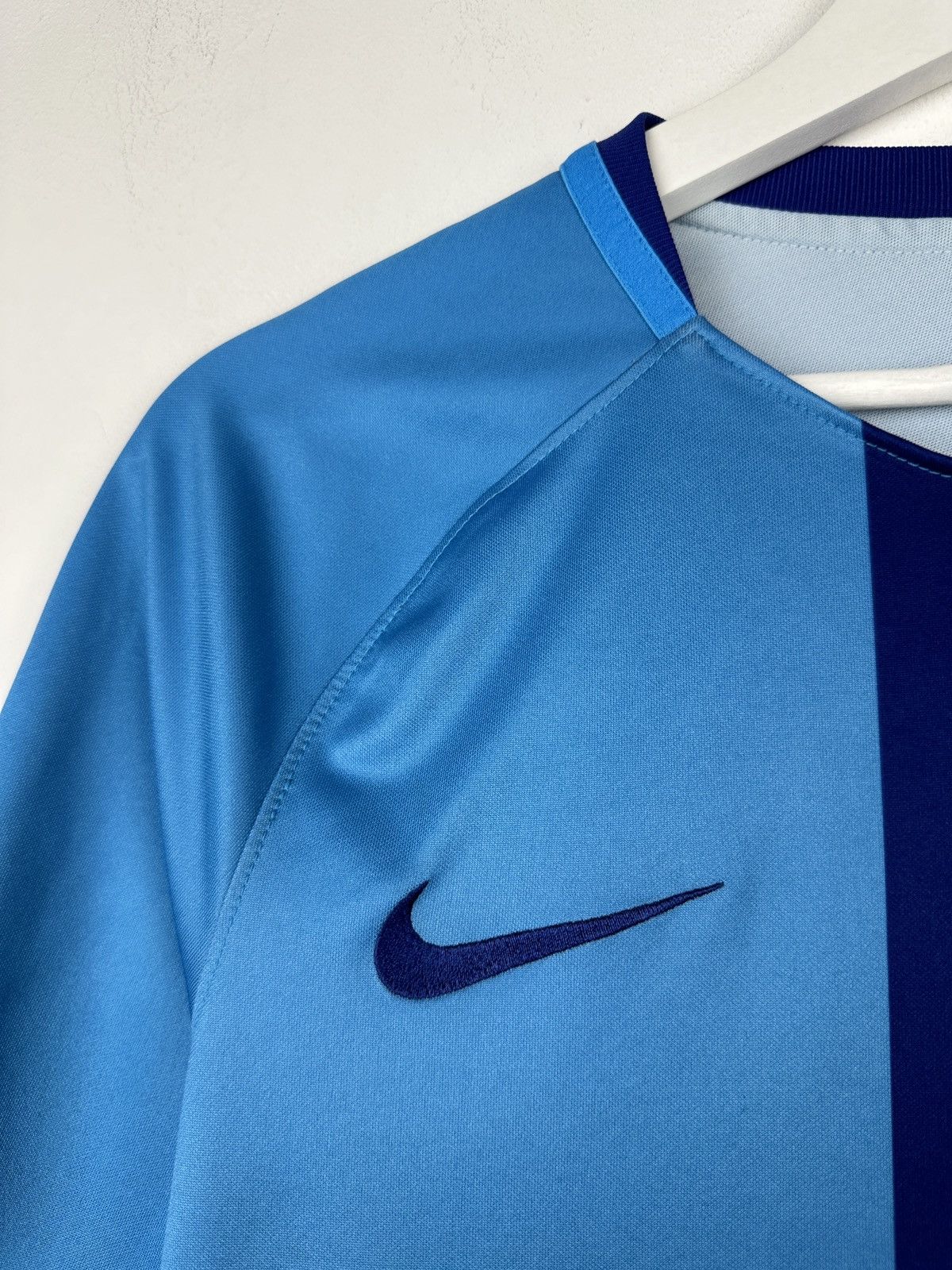 Nike Barcelona Soccer Jersey Football Shirt Size US M / EU 48-50 / 2 - 5 Thumbnail