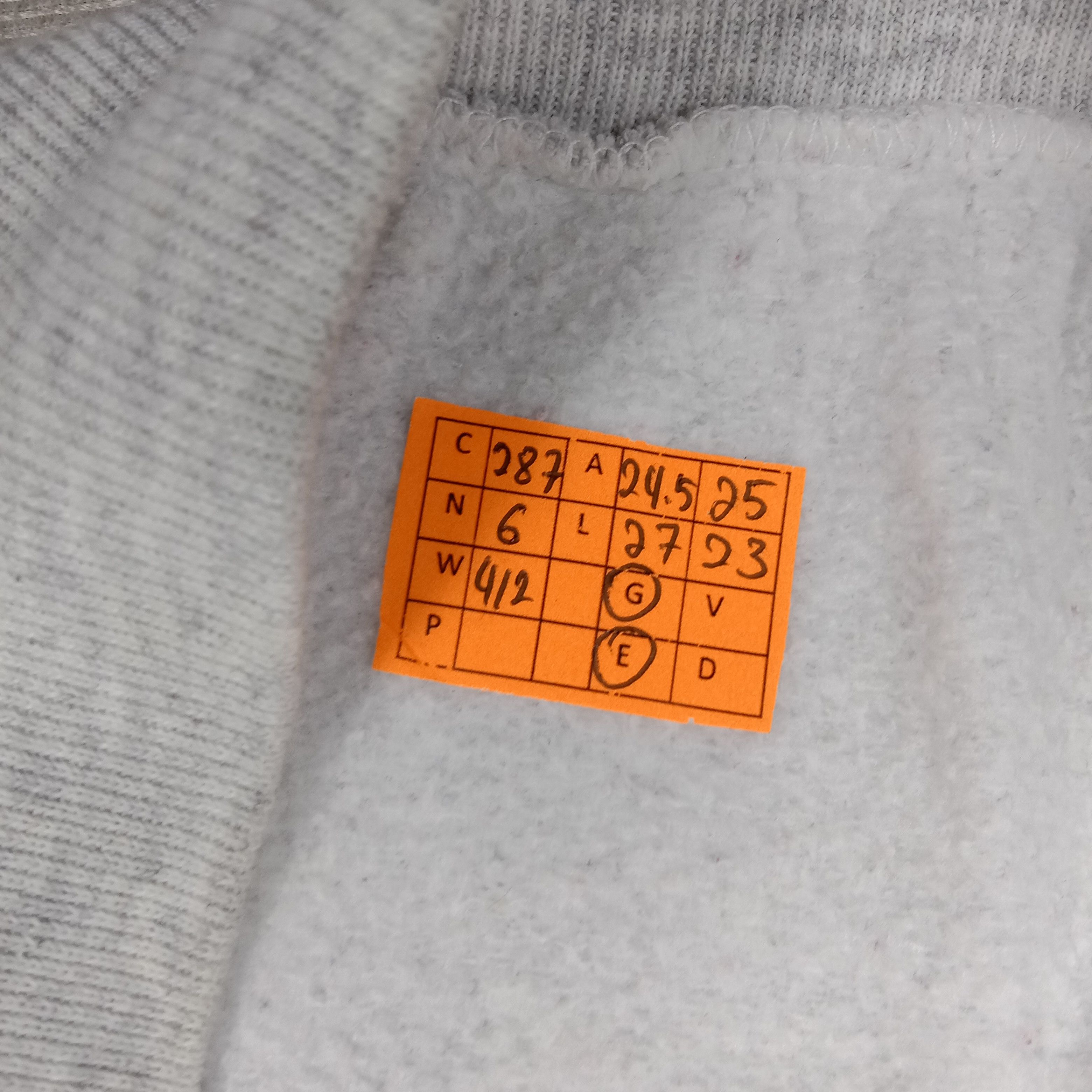 Vintage 90's Altanta Braves Baseball League Sweatshirt C287N6 Size US XL / EU 56 / 4 - 9 Thumbnail