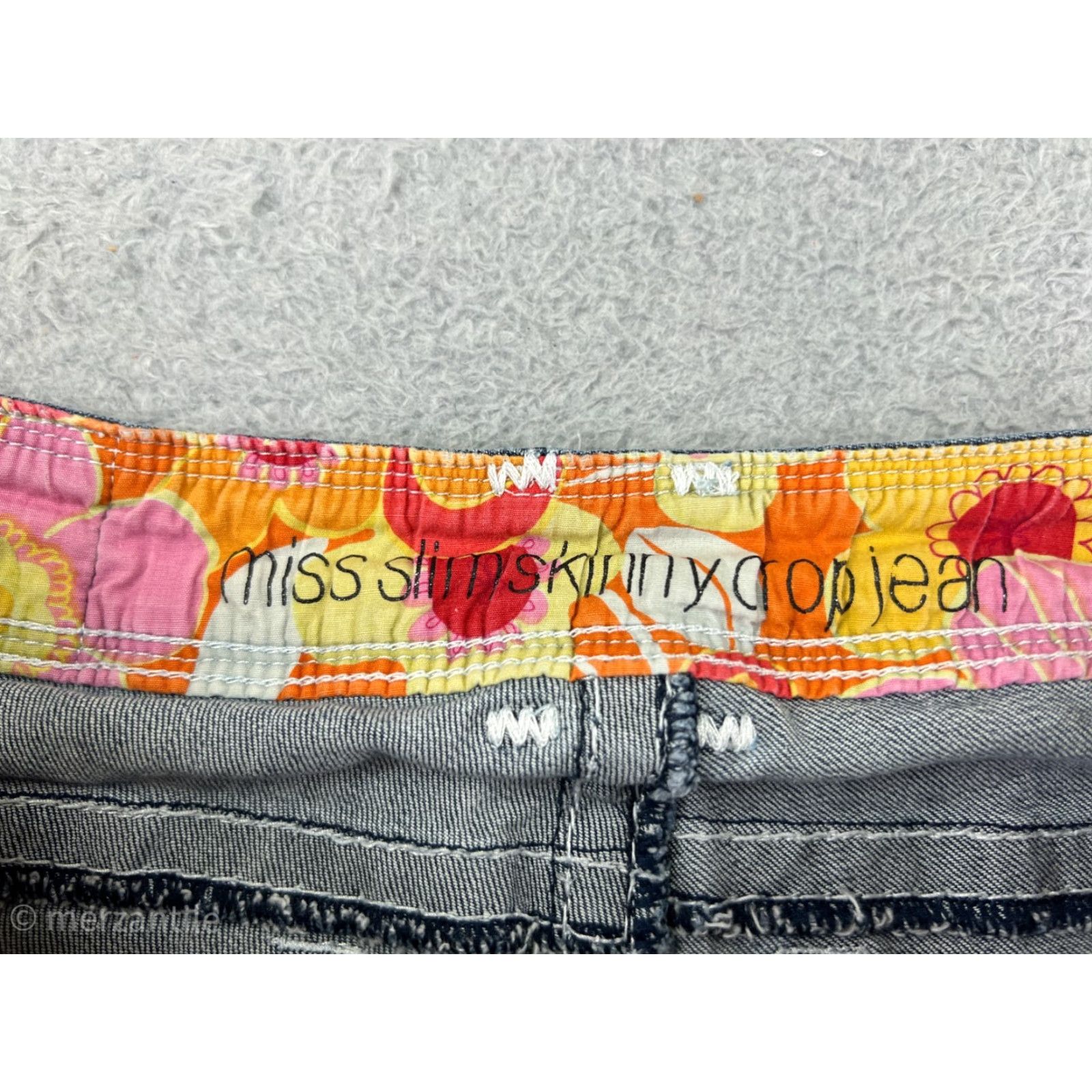 Vintage Downeast Blue Denim Capri Jeans Women 8 Slim Crop 5-Pocket Cotton Blend Regular Rise Size 30" / US 8 / IT 44 - 4 Thumbnail