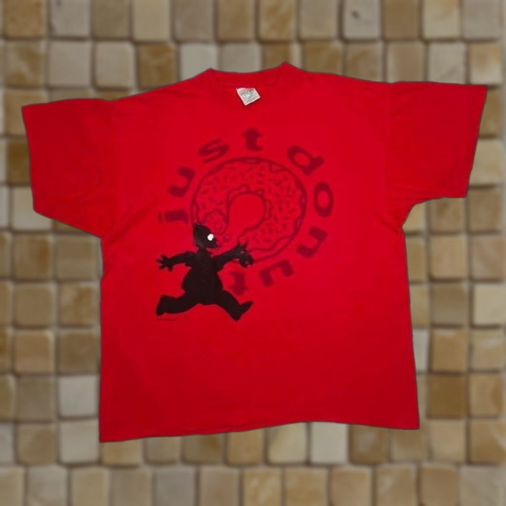 Vintage VINTAGE The Simpsons “Just Donut” TV Show Graphic Red T-Shirt Large Mens Shirt Regular Short Sleeve Crew Neck - 1995 BG Size US L / EU 52-54 / 3 - 1 Thumbnail
