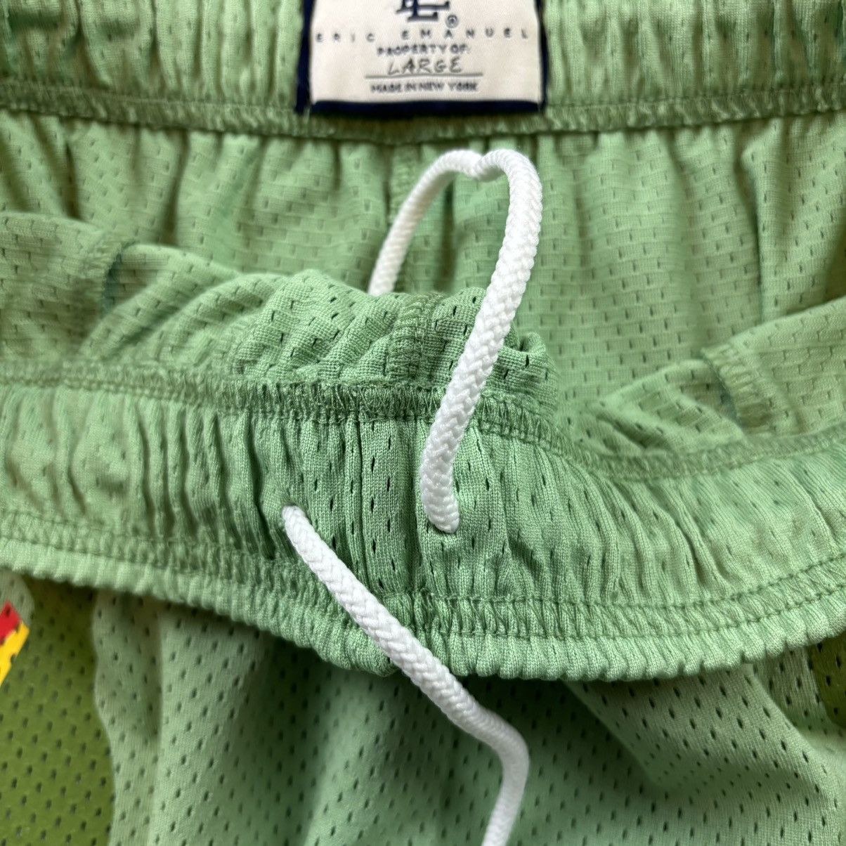 Eric Emanuel Eric Emanuel EE Basic Shorts 'Cactus Green’ Size US 30 / EU 46 - 3 Thumbnail