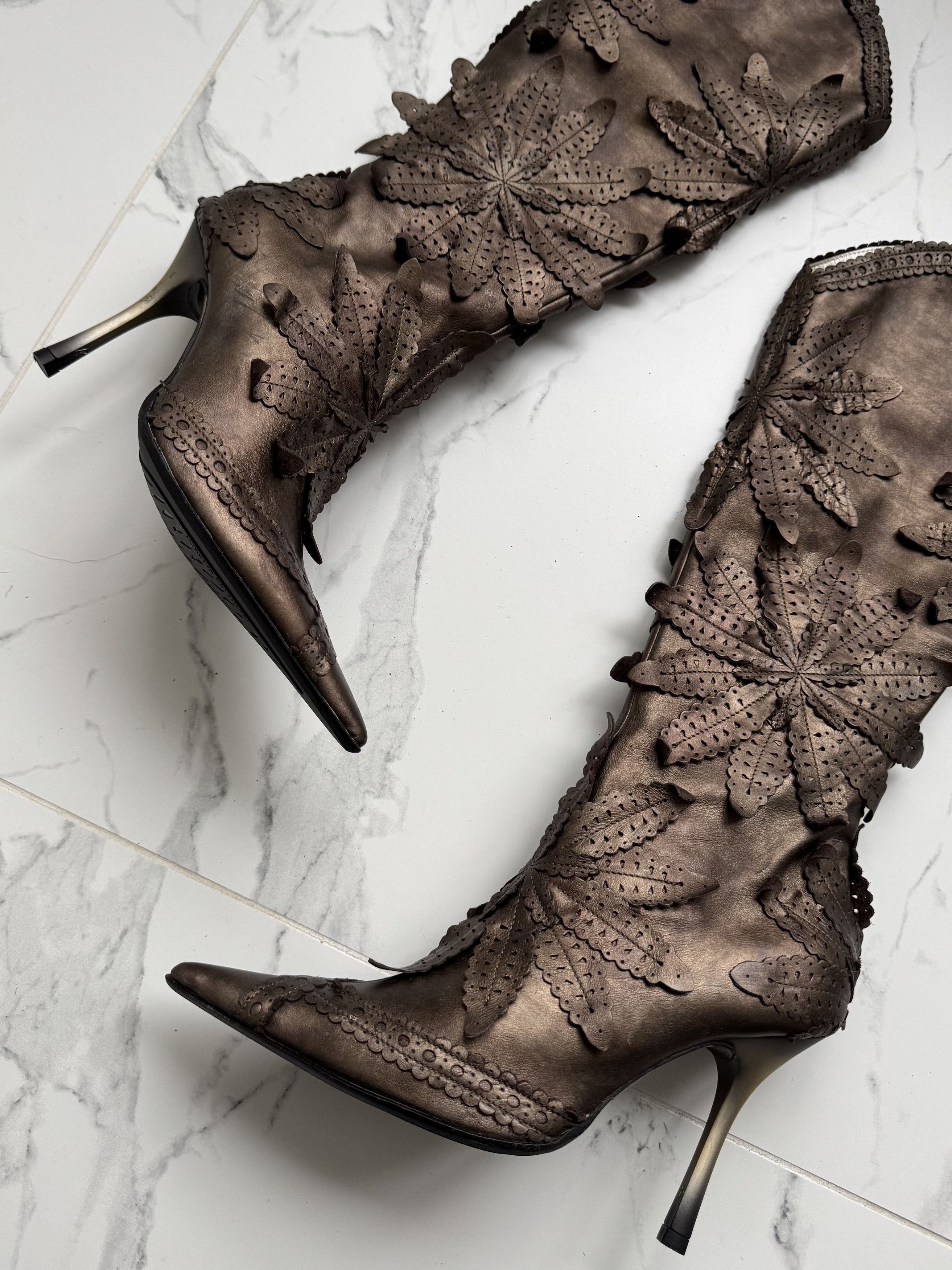Vintage Vintage Leather Knee High Boots Floral Appliqué Heels Size US 6 / IT 36 - 2 Thumbnail