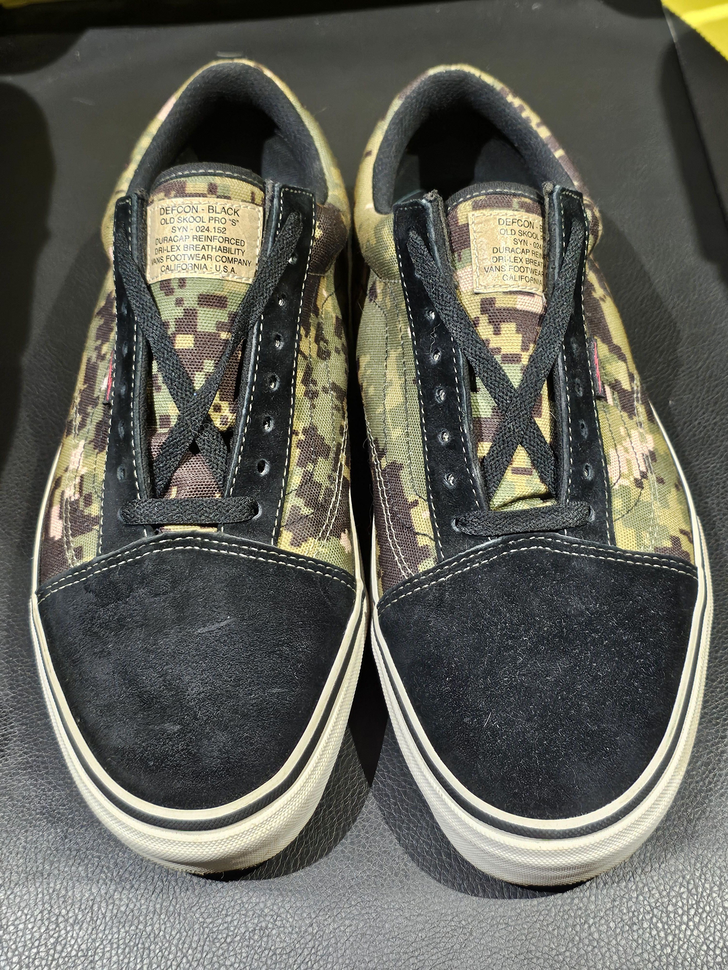 Defcon vans shops black