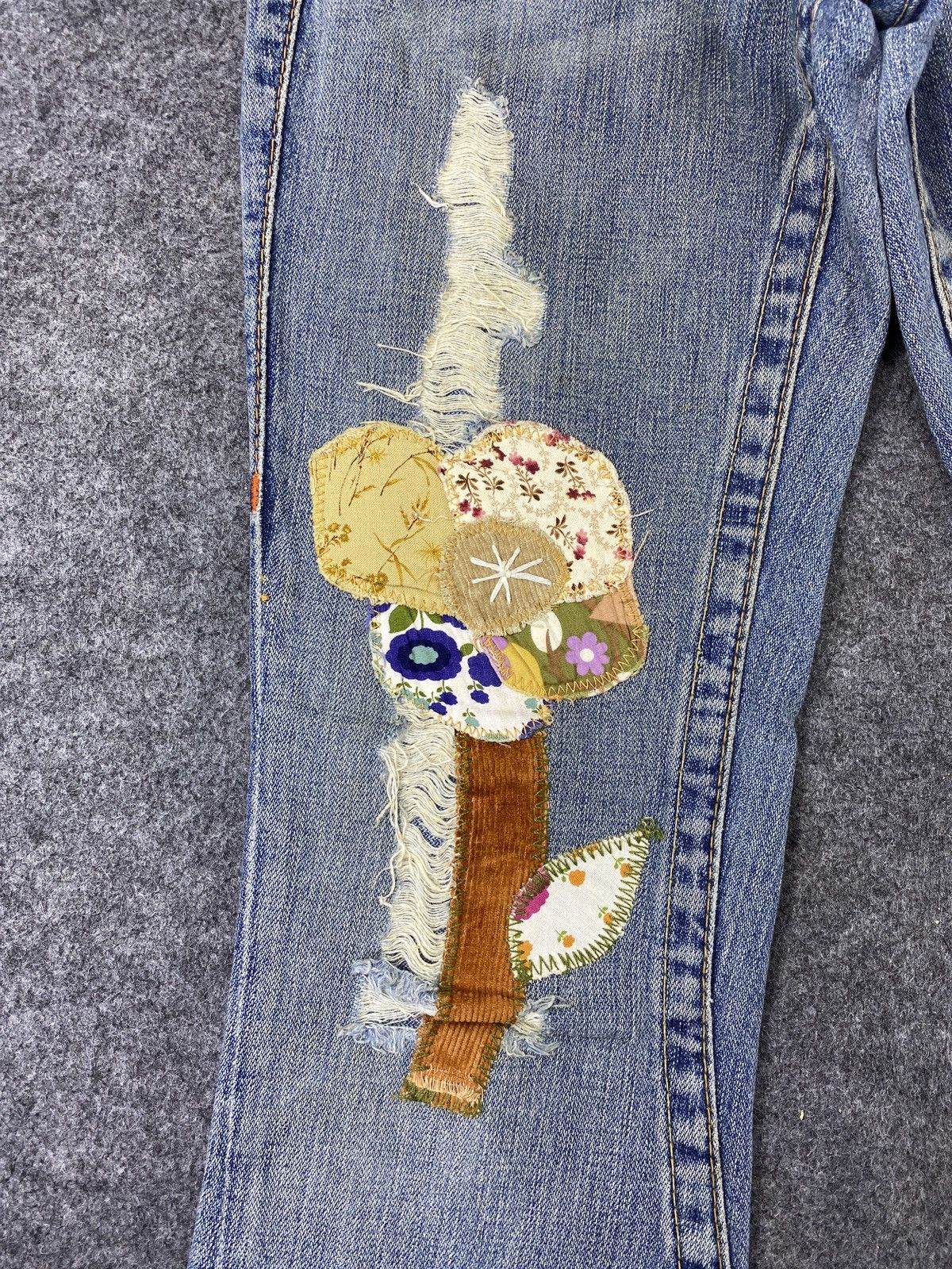 If Six Was Nine × Jean × True Religion True Relegion Distressed patchwork flare jeans - J1113 Size US 28 / EU 44 - 4 Thumbnail