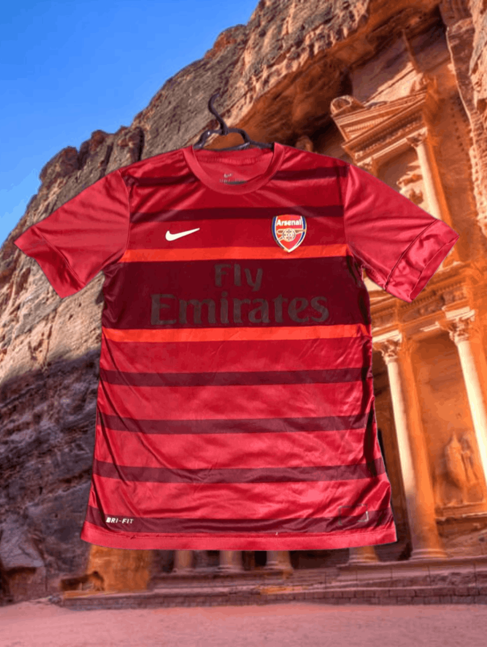 Nike × Vintage Vintage Nike Arsenal T-shirt Logo Swoosh Size US S / EU 44-46 / 1 - 1 Thumbnail