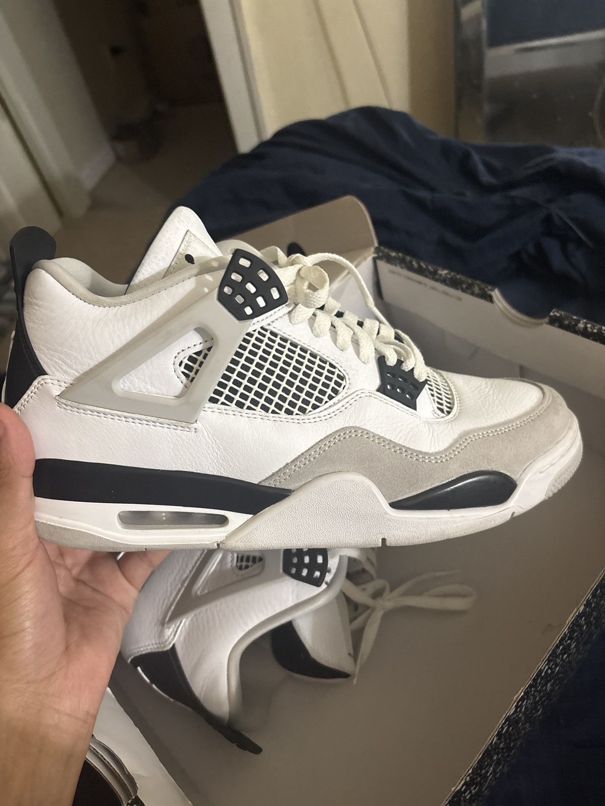 Military black Jordan 4