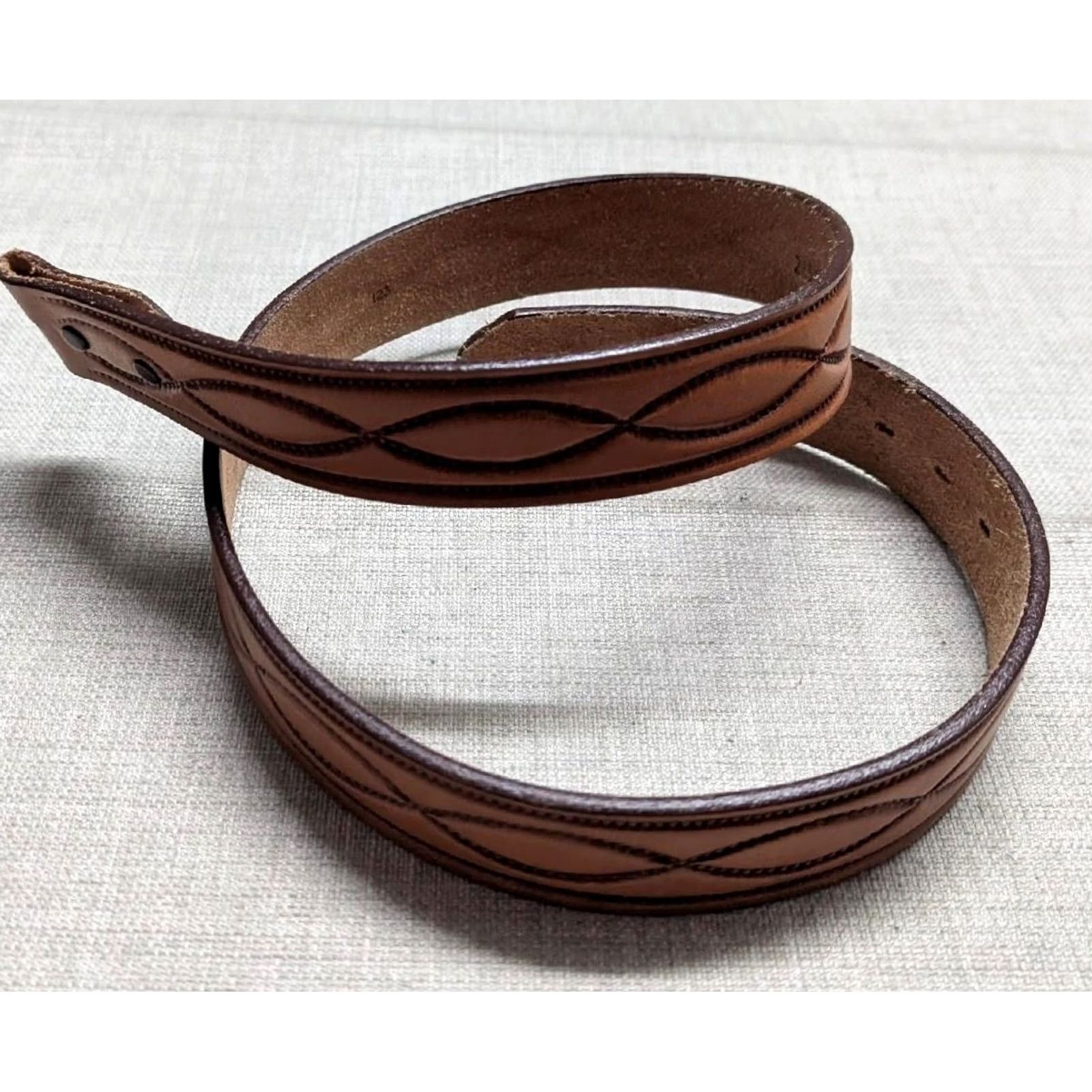 Vintage VINTAGE USA MADE TOOLED belt Geometric Western Buckle 36 Brown Leather Steerhide Mens Belt Size 36 - 5 Thumbnail