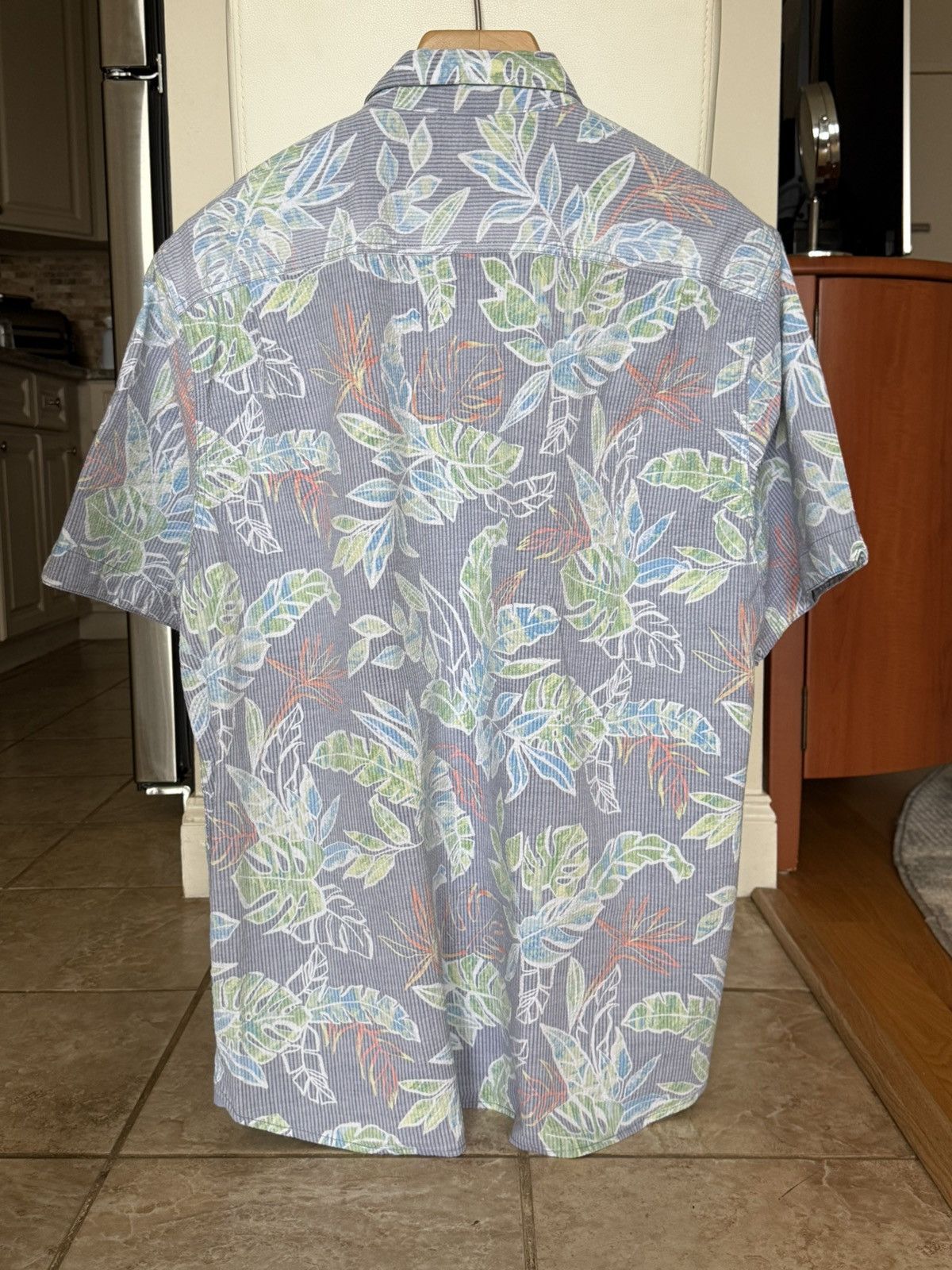 Tommy Bahama Tommy Bahama Blue and Green Casual Button Down Shirt Size US XXL / EU 58 / 5 - 2 Thumbnail