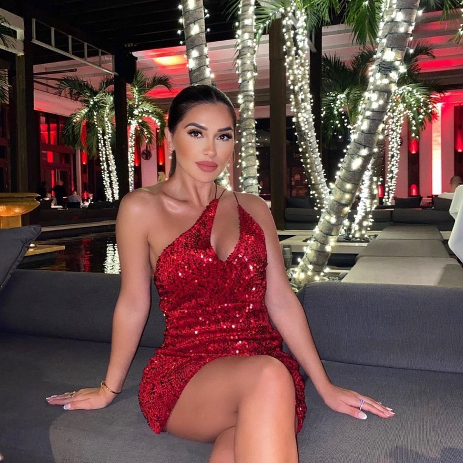 Zara ZARA BLOGGER FAVORITE VELVET SEQUIN DRESS RED Size S / US 4 / IT 40 - 6 Thumbnail