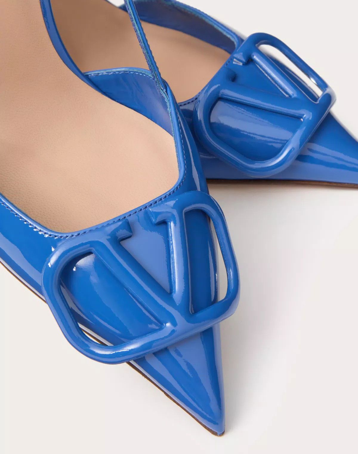 Valentino o1s1wg110625 Vlogo Signature Leather Slingback Pump in Blue Size US 9 / IT 39 - 4 Thumbnail