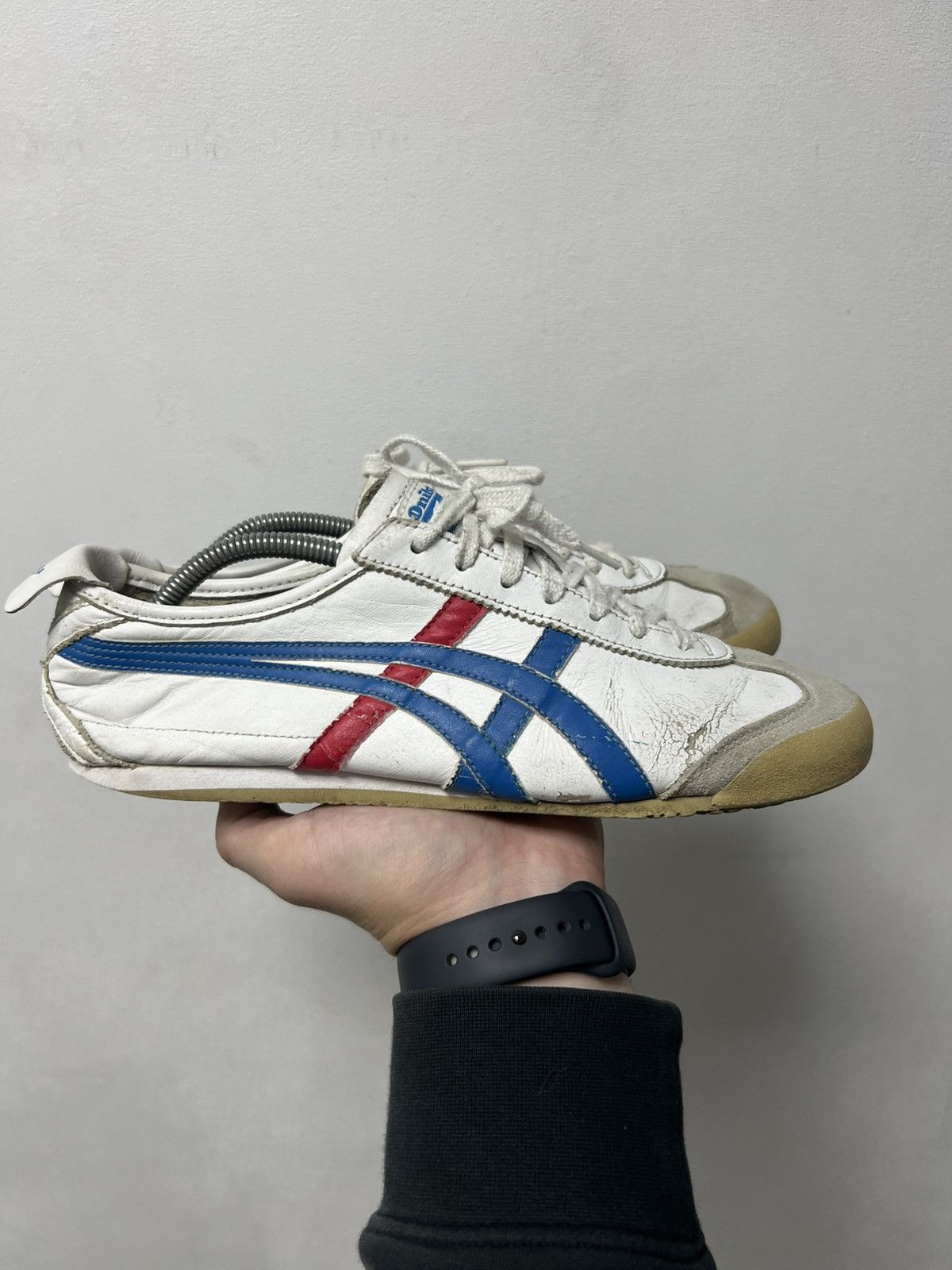 Asics Vintage Asics Onitsuka Tiger Low Top Sneakers Size US 9 / EU 42 - 2 Thumbnail