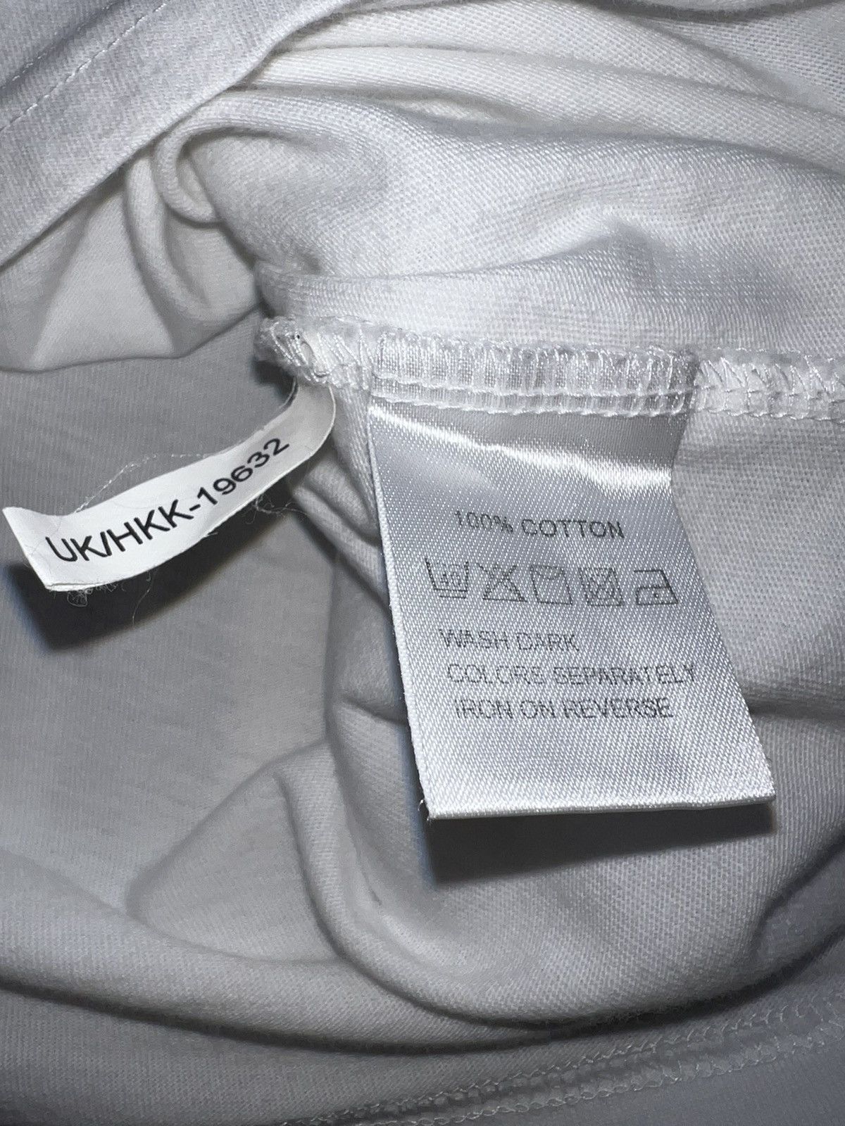 Yves Saint Laurent Yves Saint Laurent t-shirt longsleeve white logo luxury mens Size US L / EU 52-54 / 3 - 11 Thumbnail