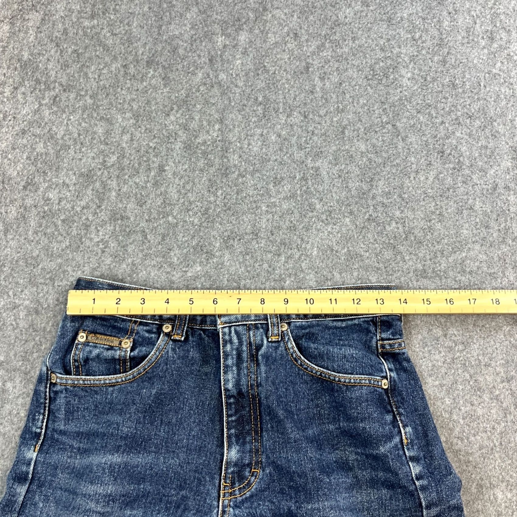 Calvin Klein Calvin Klein Womens Jeans Mom High Waist Tapered 27 32 UK 8 Dark Wash VTG Denim 5-Pocket Blue Shoes? Size 30" / US 8 / IT 44 - 6 Thumbnail