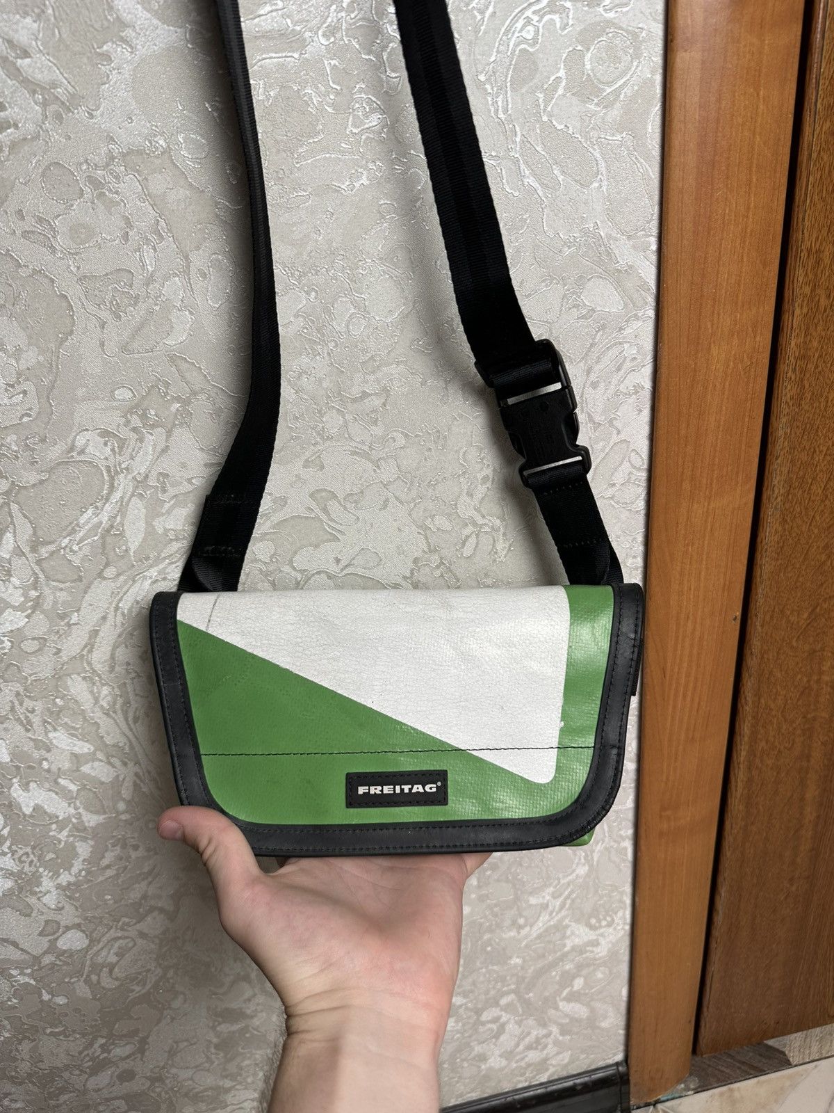 Freitag × Streetwear × Vintage Freitag F40 Jamie – Upcycled Messenger Bag – Unique Design Size ONE SIZE - 4 Thumbnail