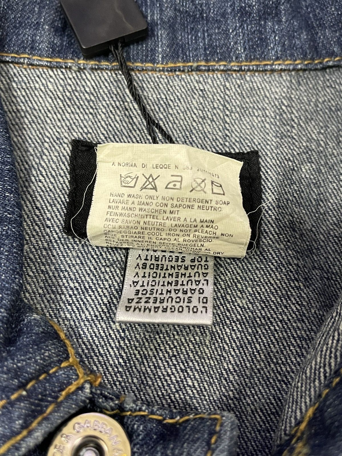 Dolce & Gabbana Deadstock Dolce & Gabbana Ten Button Denim Made in Italy Size M / US 6-8 / IT 42-44 - 8 Thumbnail