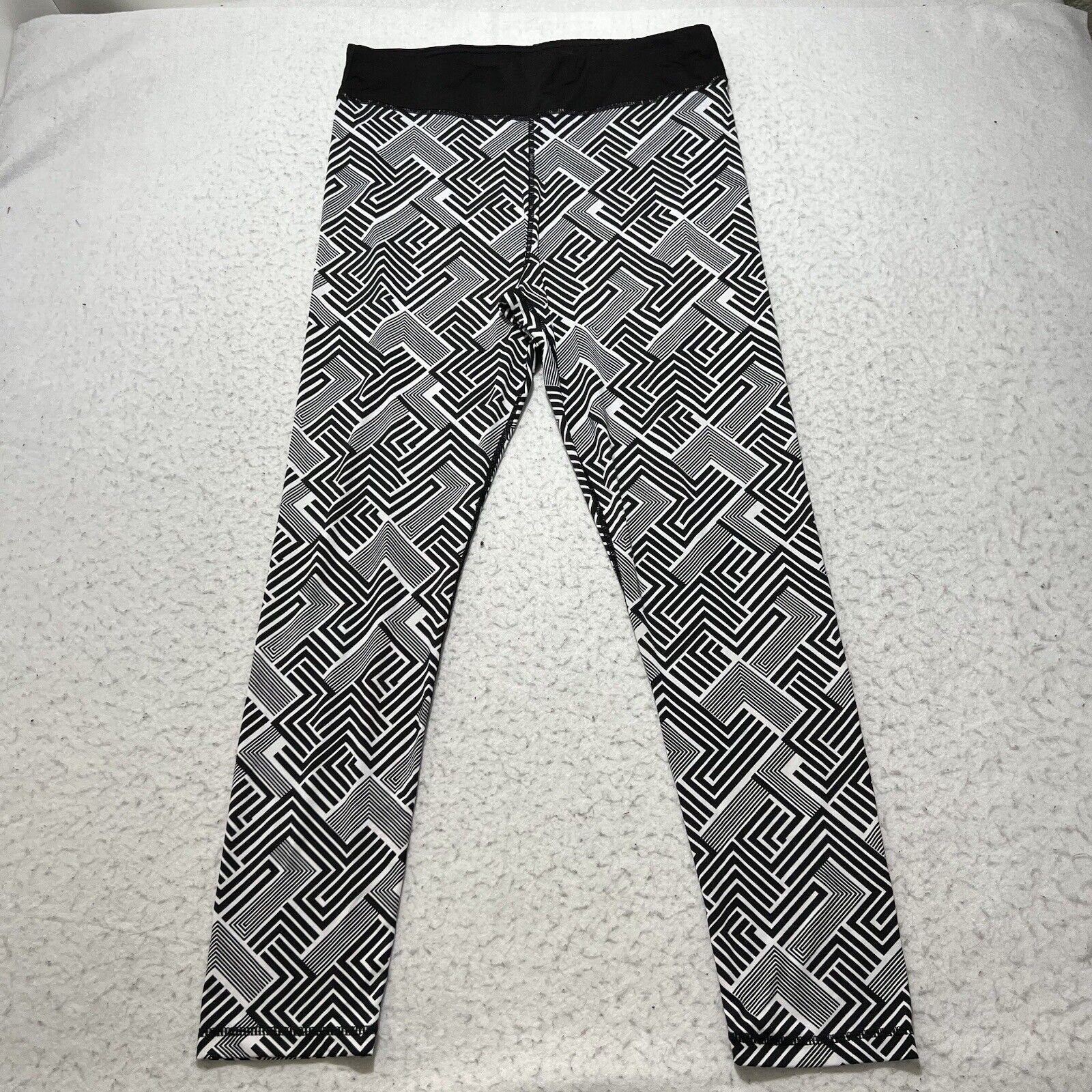 Other Rue21 XL Pull On Black White Geometric Leggings Yoga Pants Size 40" / US 18 - 1 Thumbnail