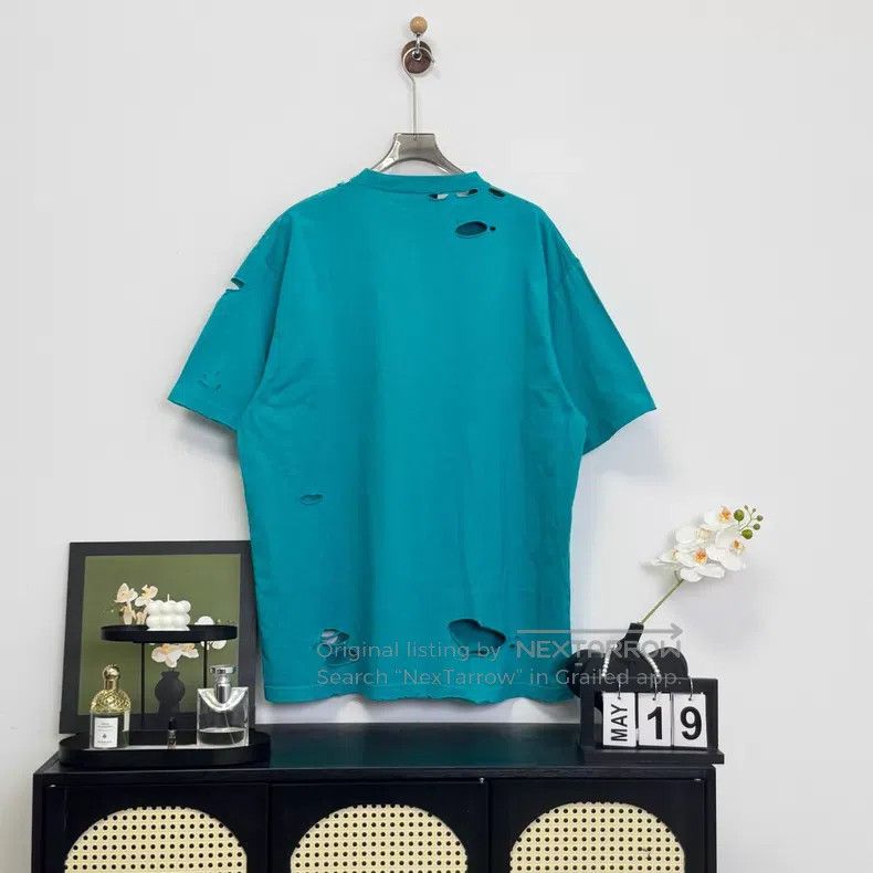Balenciaga Balenciaga Lake green large hole short-sleeved Size US S / EU 44-46 / 1 - 4 Thumbnail