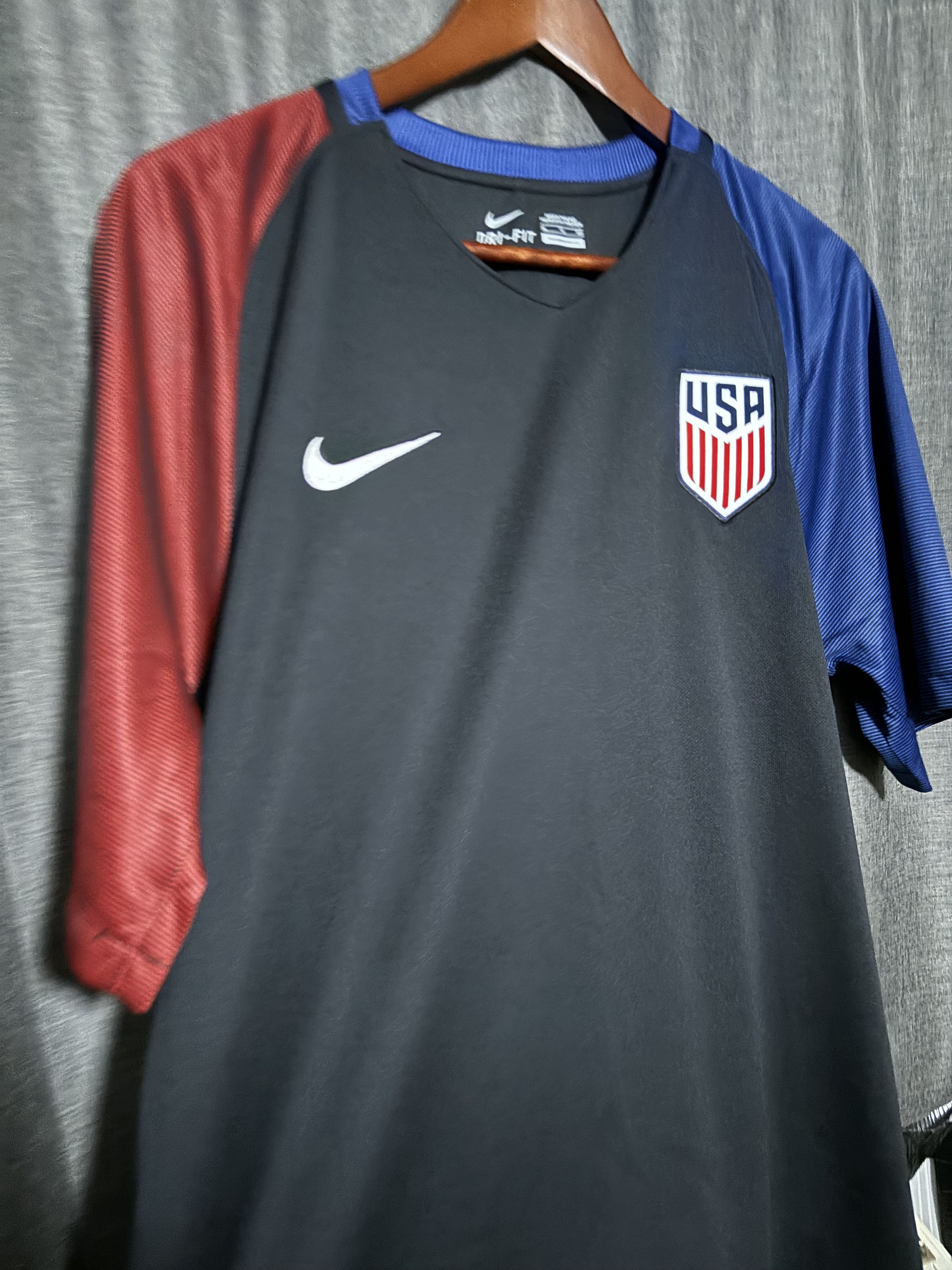 Nike USA 2016 Away Jersey Size US XL / EU 56 / 4 - 1 Thumbnail