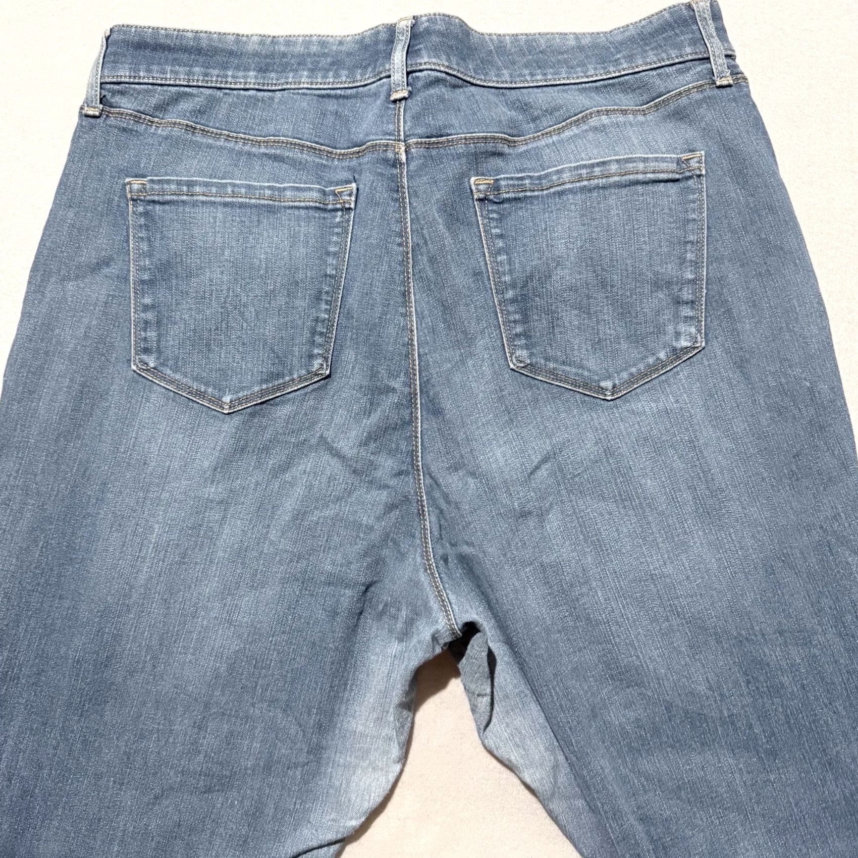 Gloria Vanderbilt Gloria Vanderbilt Jeans Women's Slimming All Around Denim Skinny Zip Fly 16 Blue Jeans Women 16 Slimming City Preppy Classic Mens Girls Size 38" / US 16 / IT 52 - 4 Thumbnail