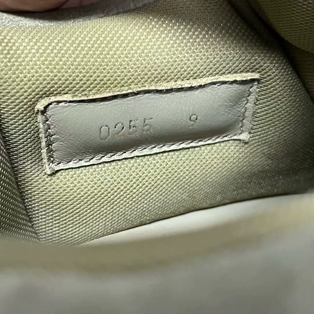 Louis Vuitton beige suede leather round toe sneakers Size US 9 / EU 42 - 5 Thumbnail