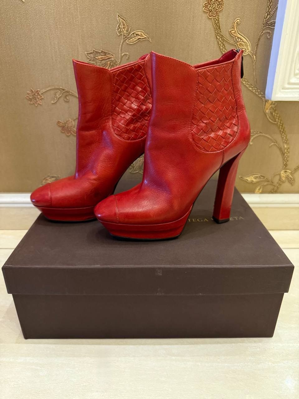 Bottega Veneta Bottega Veneta Red Leather Intrecciato Platform Ankle Boots Size US 10 / IT 40 - 1 Thumbnail