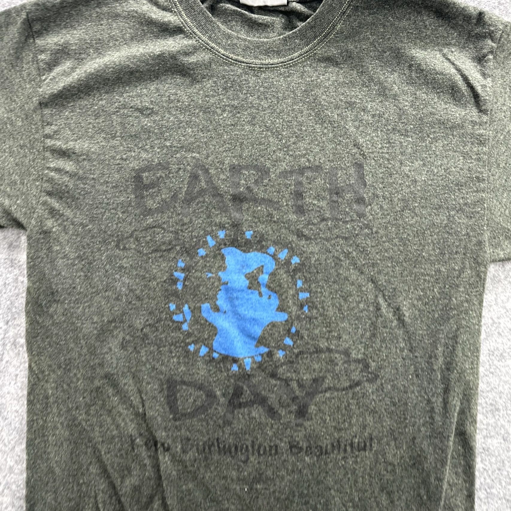 Jerzees VINTAGE Earth Day Shirt Mens Medium Graphic Tee Keep Burlington Beautiful 90s Size US M / EU 48-50 / 2 - 4 Thumbnail