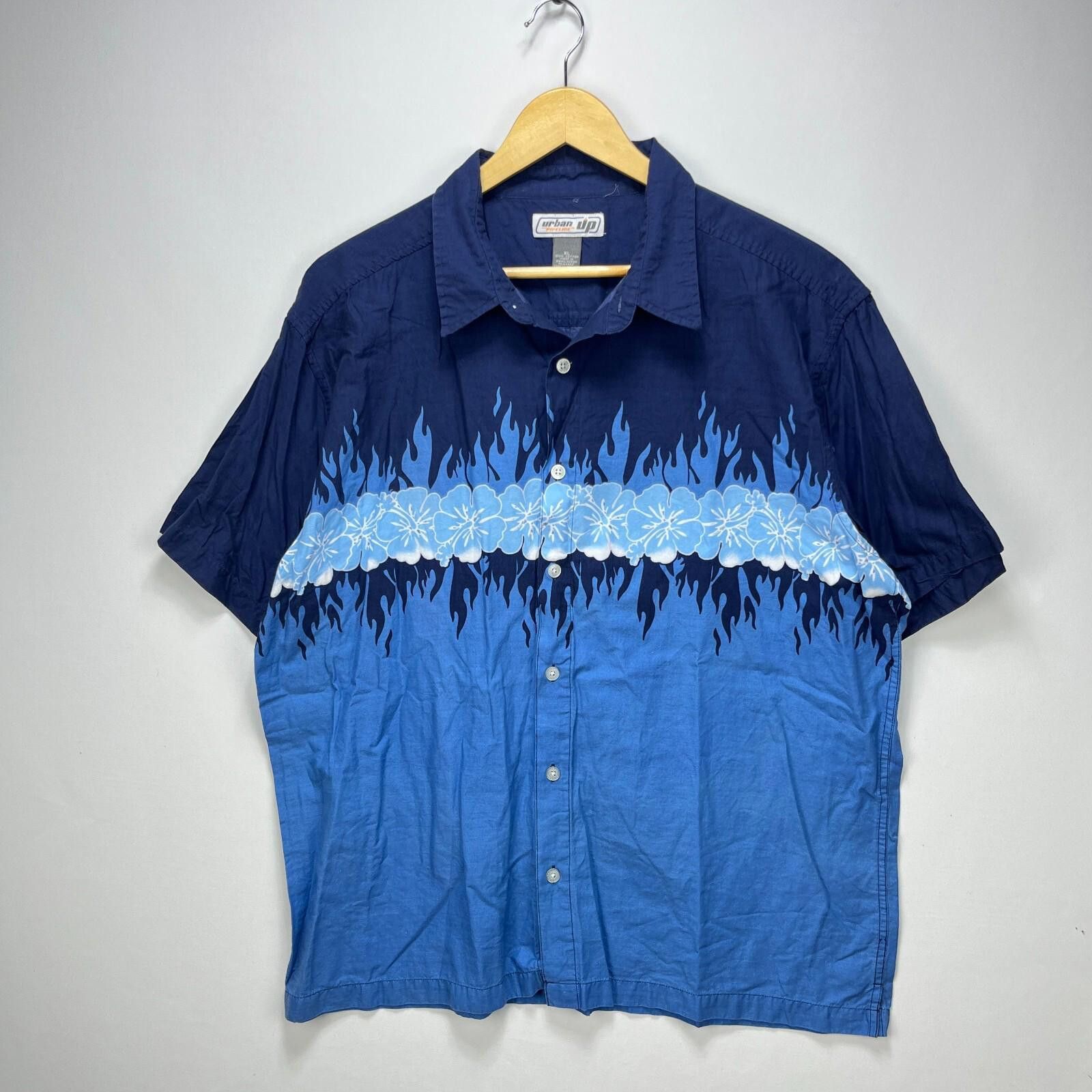 Vintage Vintage Y2K Hawaii Flaes Skate Surf Button Up Shirt Large Size US L / EU 52-54 / 3 - 1 Thumbnail