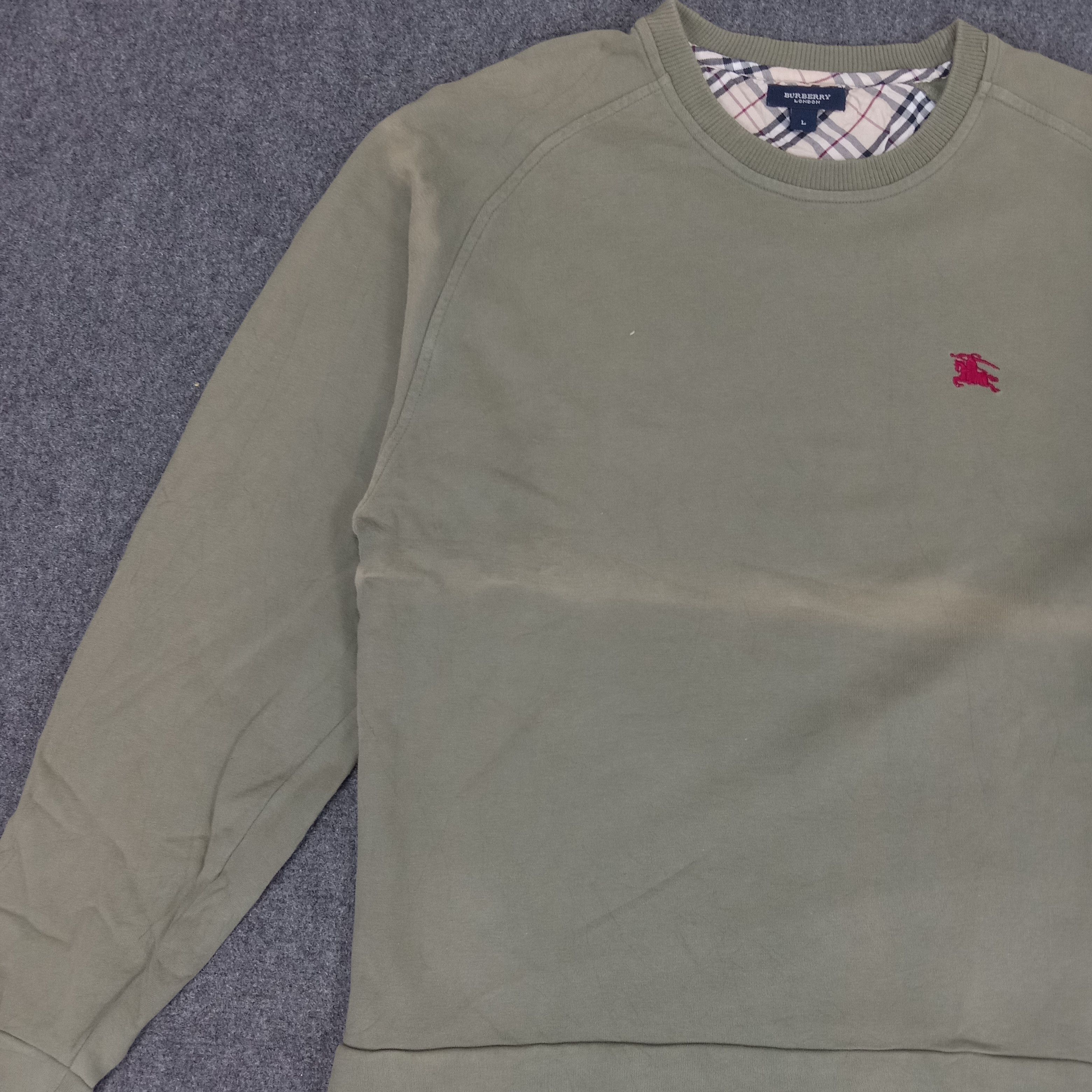 Vintage Burberry London Nova Check Small Logo Sweatshirt Size US S / EU 44-46 / 1 - 2 Thumbnail