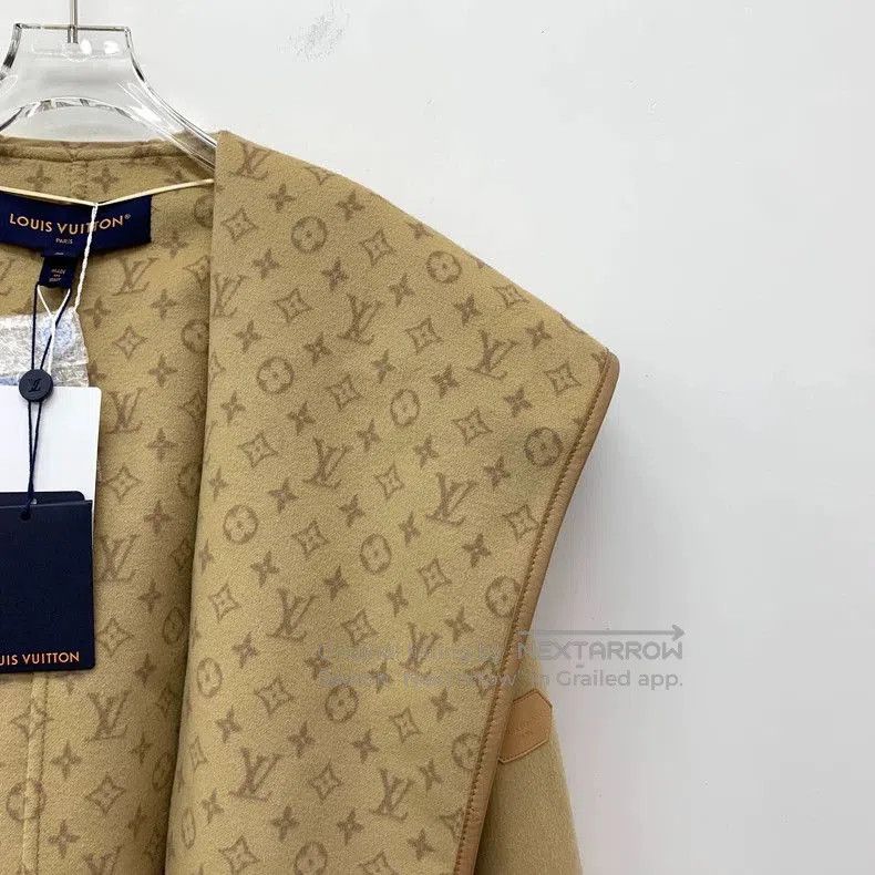 Louis Vuitton Louis Vuitton Monogram Wool Hooded Coat. Size US XS / EU 42 / 0 - 3 Thumbnail