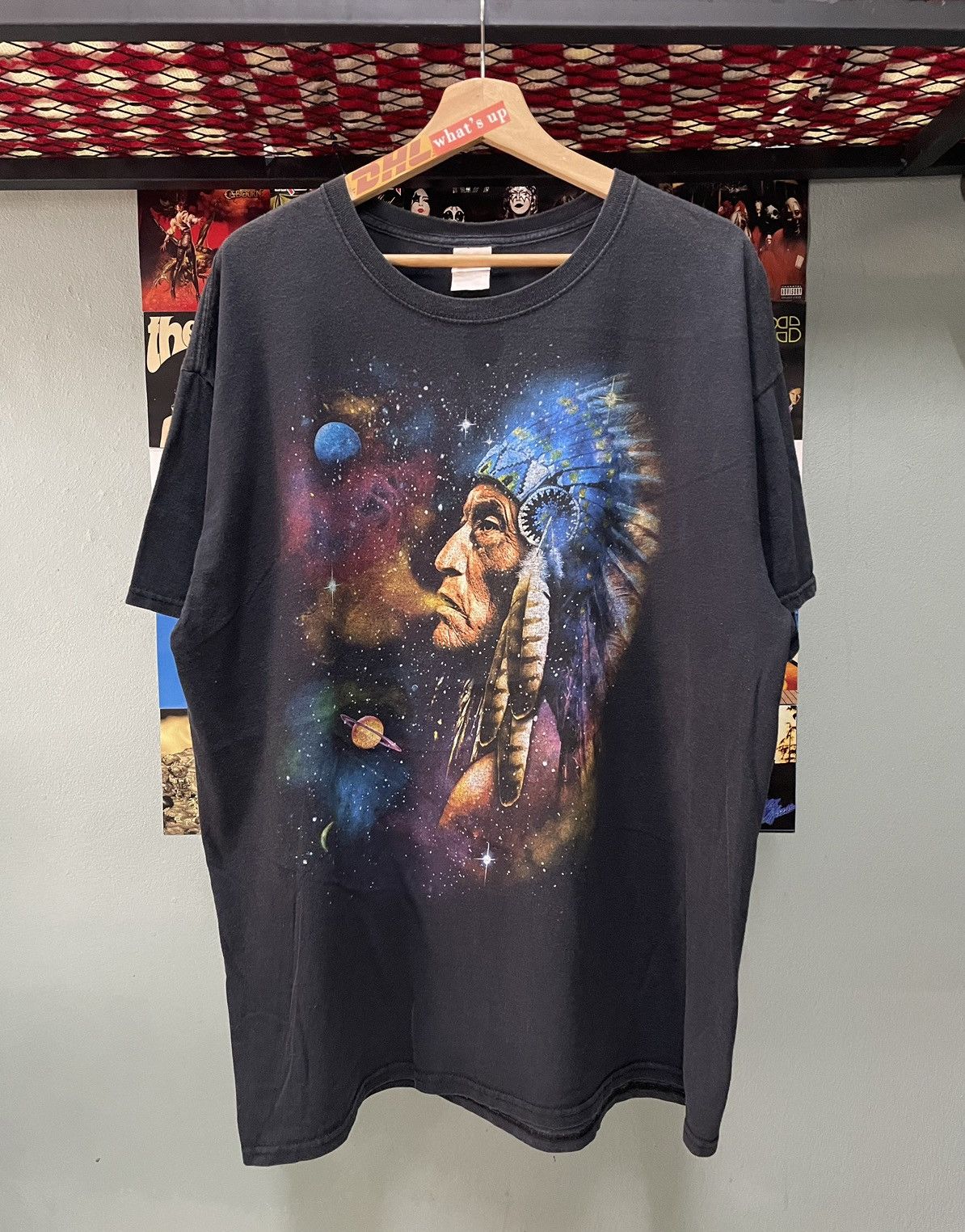 Vintage Vintage Y2K Red Indian Galaxy Tee Size US XL / EU 56 / 4 - 1 Thumbnail