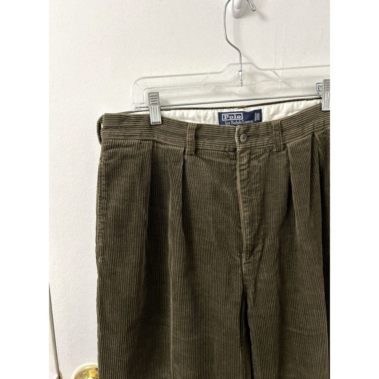 Polo Ralph Lauren VINTAGE Polo Ralph Lauren Andrew Pant Chino Pants Mens 36 Olive Green Corduroy Pleated Logo Front Four-Pocket Relaxed Straight 36x28 Size US M / EU 48-50 / 2 - 4 Thumbnail