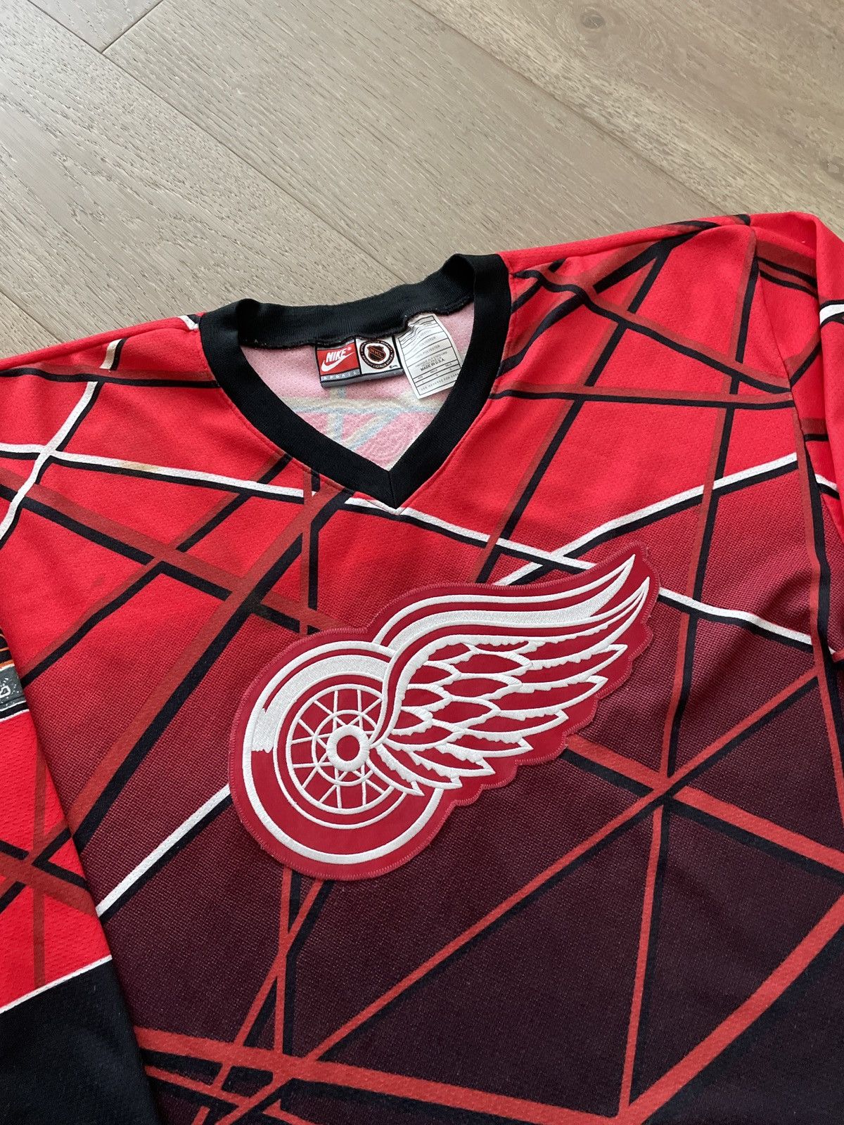 NHL Vintage Nike NHL Street Detroit Redwings Jersey Size US L / EU 52-54 / 3 - 2 Thumbnail
