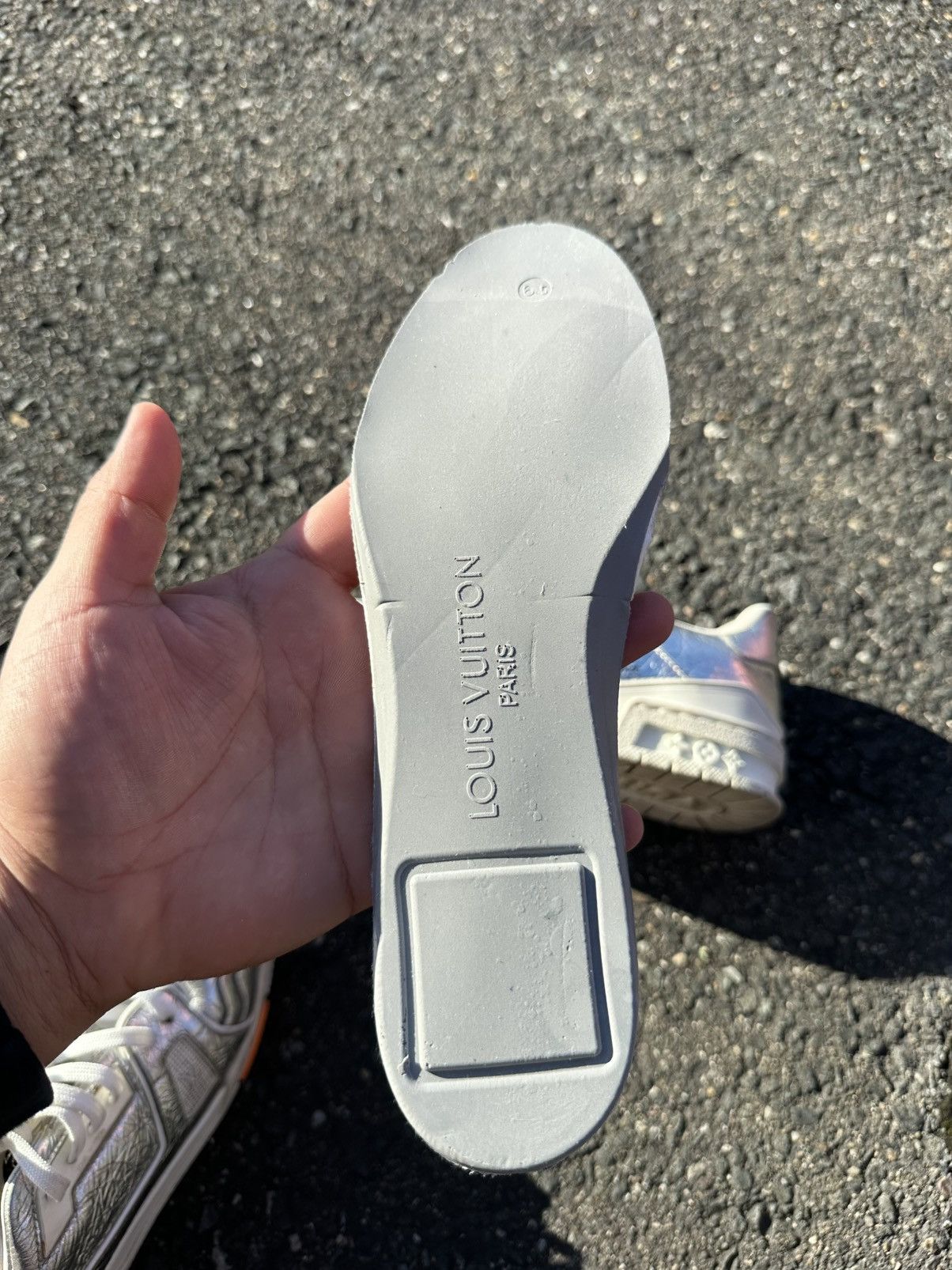 Louis Vuitton Louis Vuitton Trainer Metallic/Orange Size US 8 / EU 41 - 8 Thumbnail
