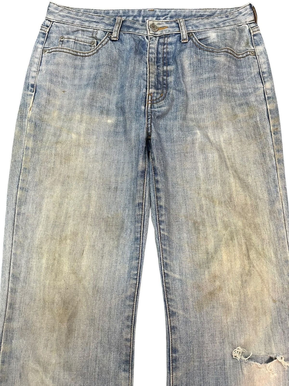 Beauty Beast × Jun Takahashi × Uniqlo Vintage Uniqlo Flare Faded Distressed Denim Size US 30 / EU 46 - 2 Thumbnail