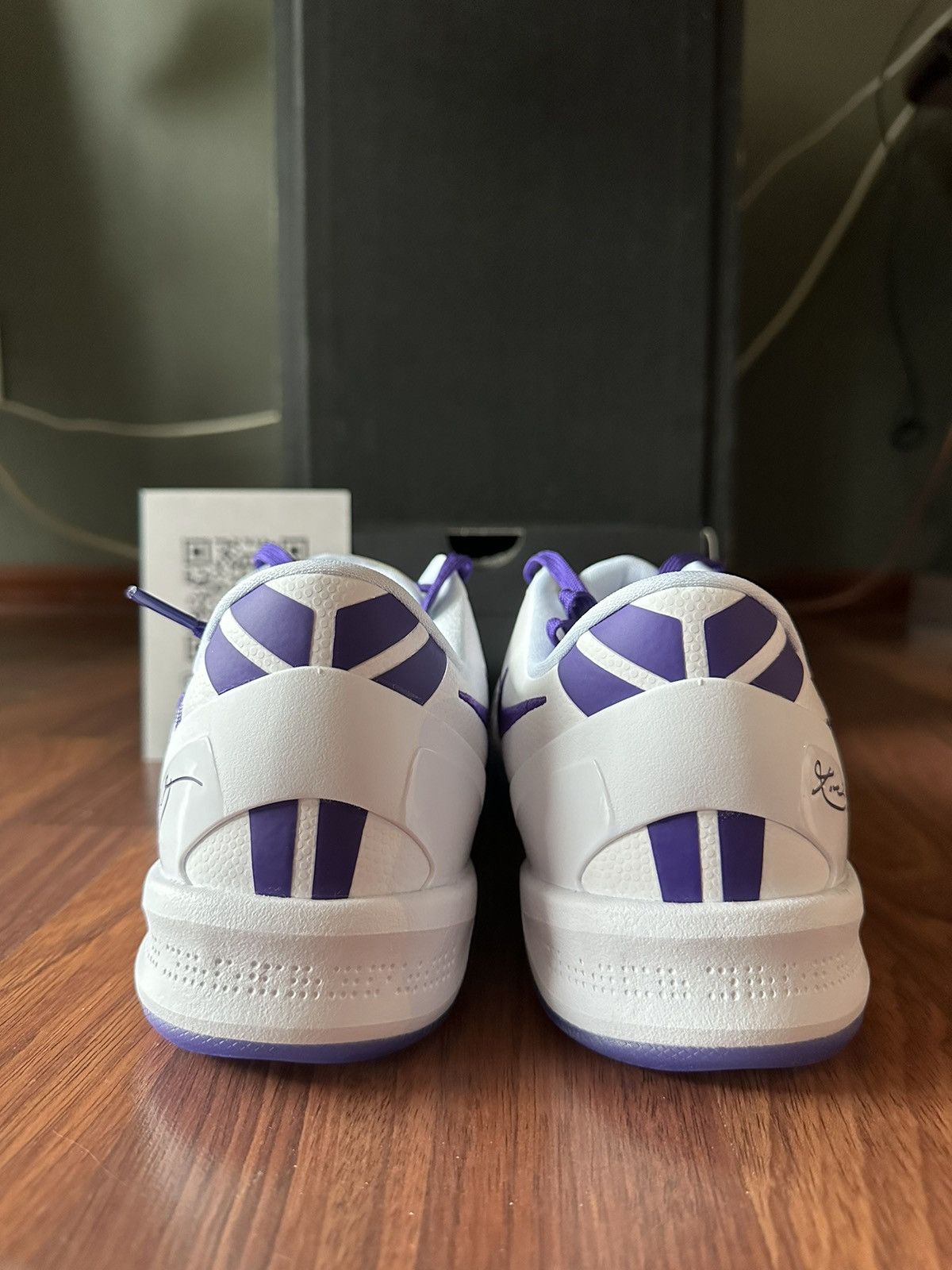 Nike Nike Kobe 8 Protro Court Purple Size 11M FQ3549-100 Size US 11 / EU 44 - 4 Thumbnail