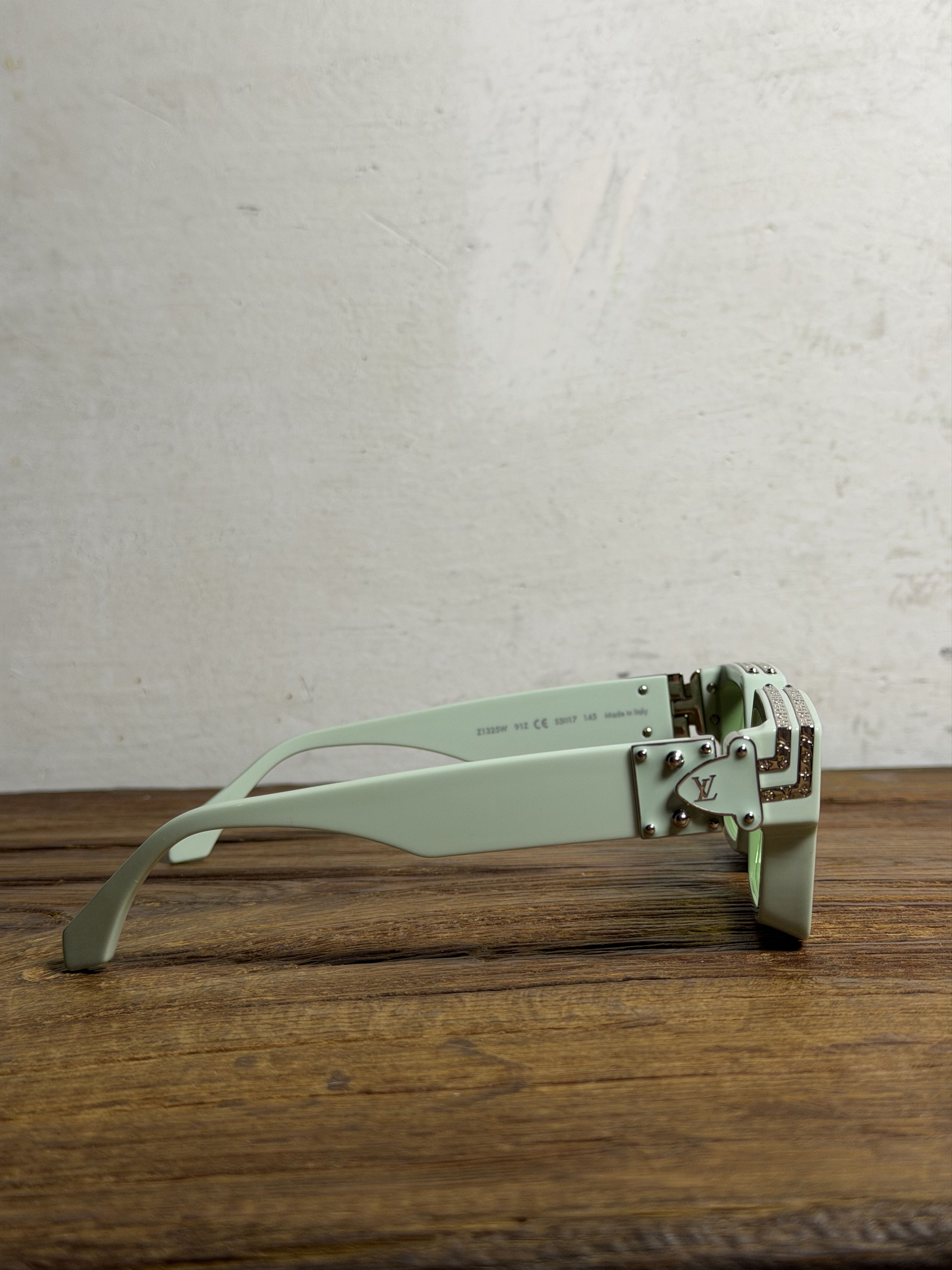 Louis Vuitton Louis Vuitton 1.1 Millionaires Sunglasses Pale Green Size ONE SIZE - 5 Thumbnail