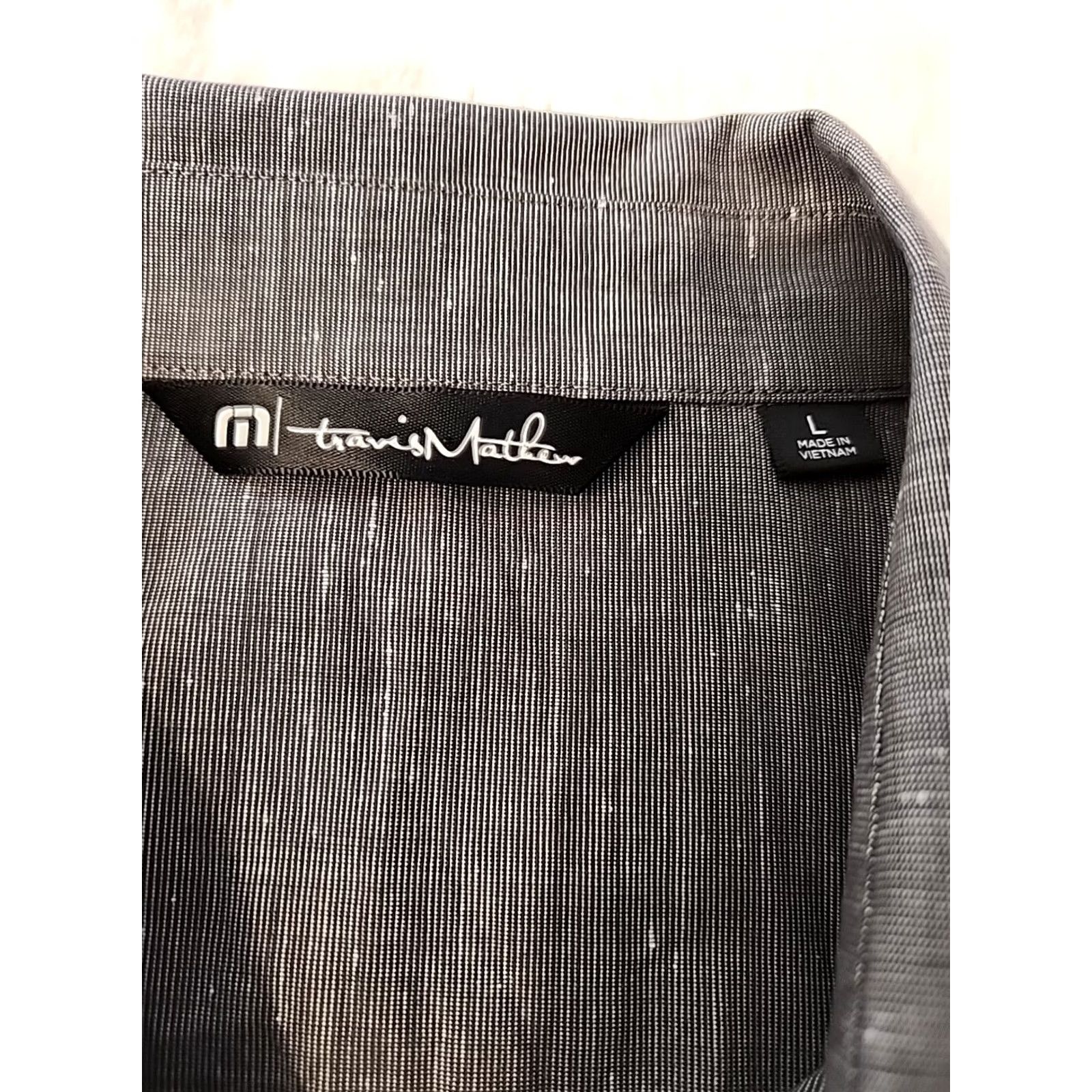 TravisMathew Travis Mathew Shirt Mens Large Gray Short Sleeve Button Up Size US L / EU 52-54 / 3 - 4 Thumbnail
