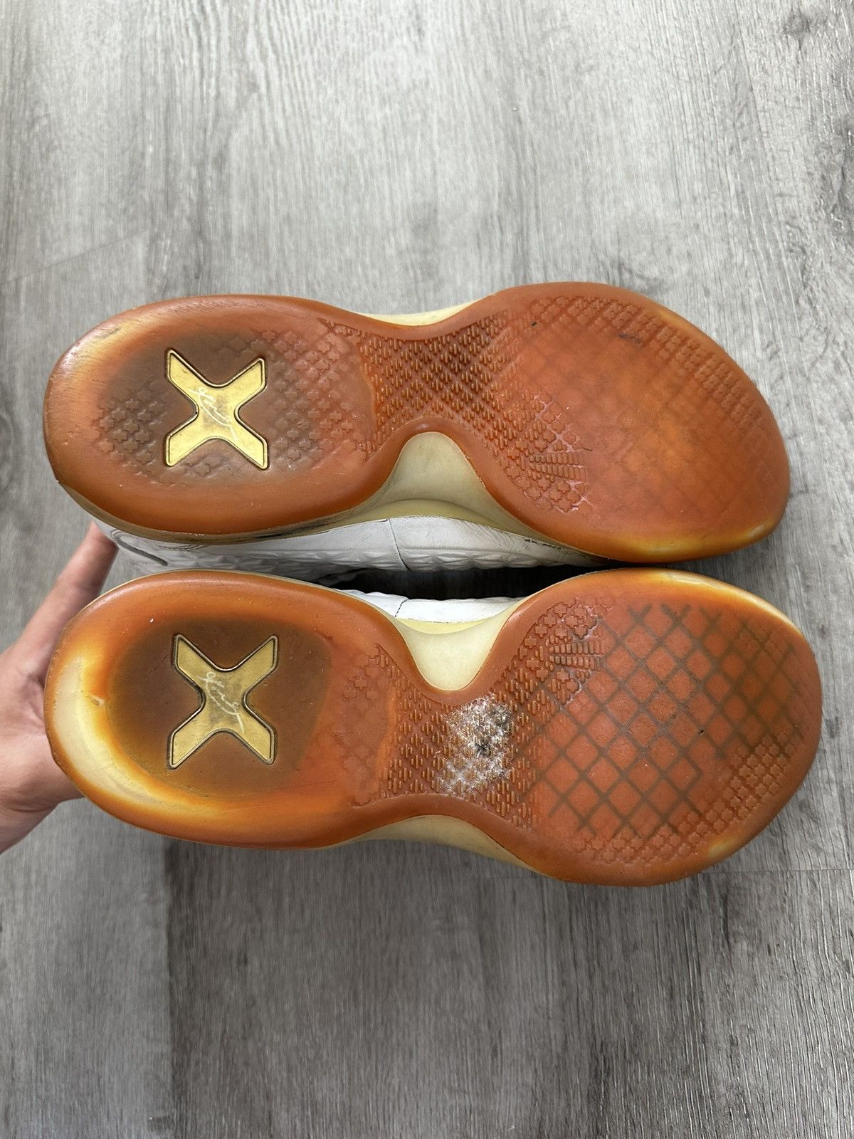 NBA × Nike 2015 Kobe 10 High EXT ‘White Gum’ Size US 9 / EU 42 - 6 Thumbnail