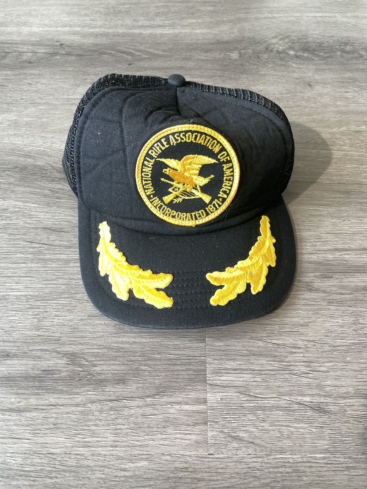 Vintage Vintage “National Rifle Association” Snap Back Hat (Sz.OS) Size ONE SIZE - 1 Thumbnail