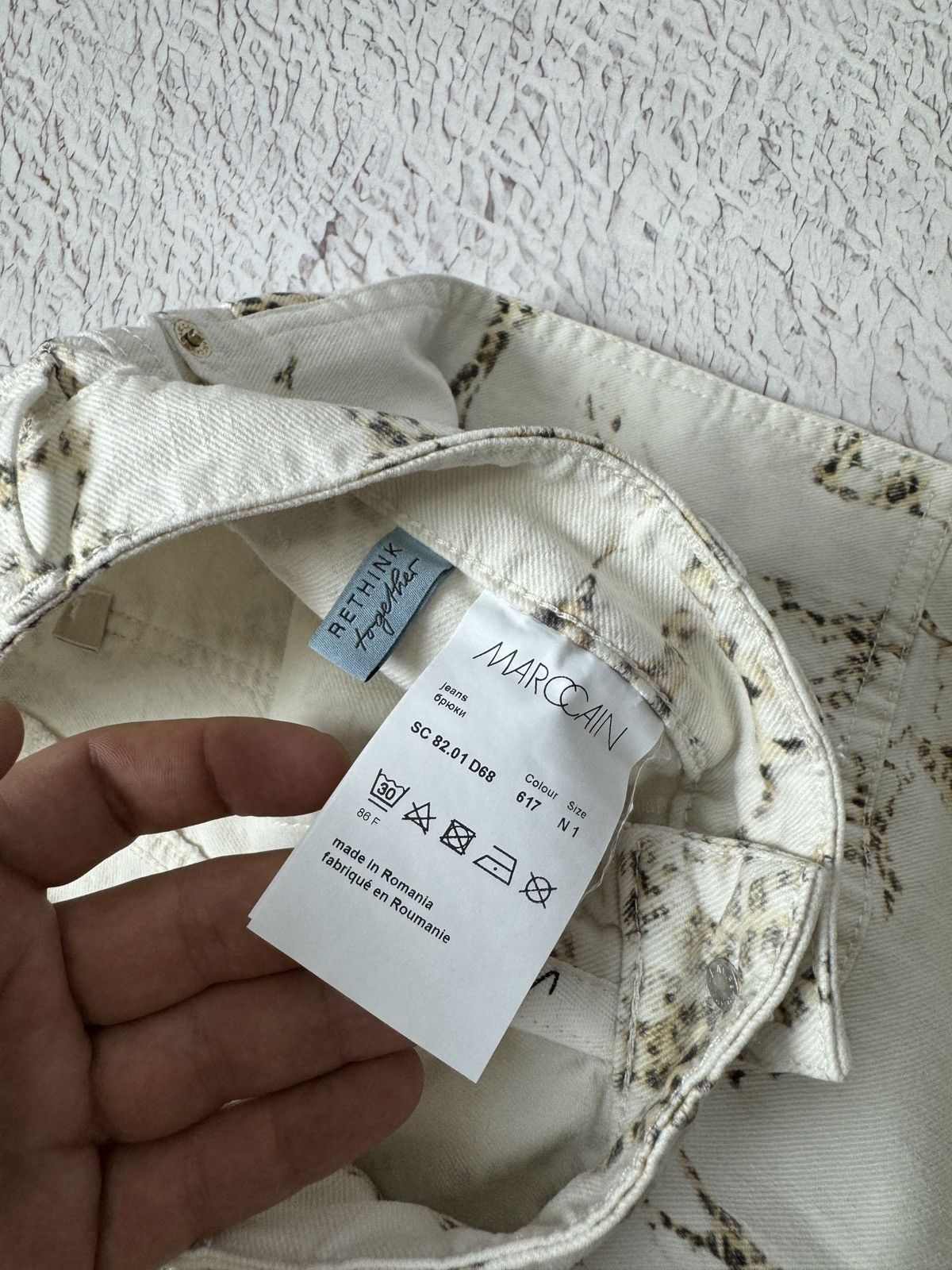 Other Marc Cain Jeans mit Allover-Animal-Print in offwhite Size 27" / US 4 / IT 40 - 11 Thumbnail