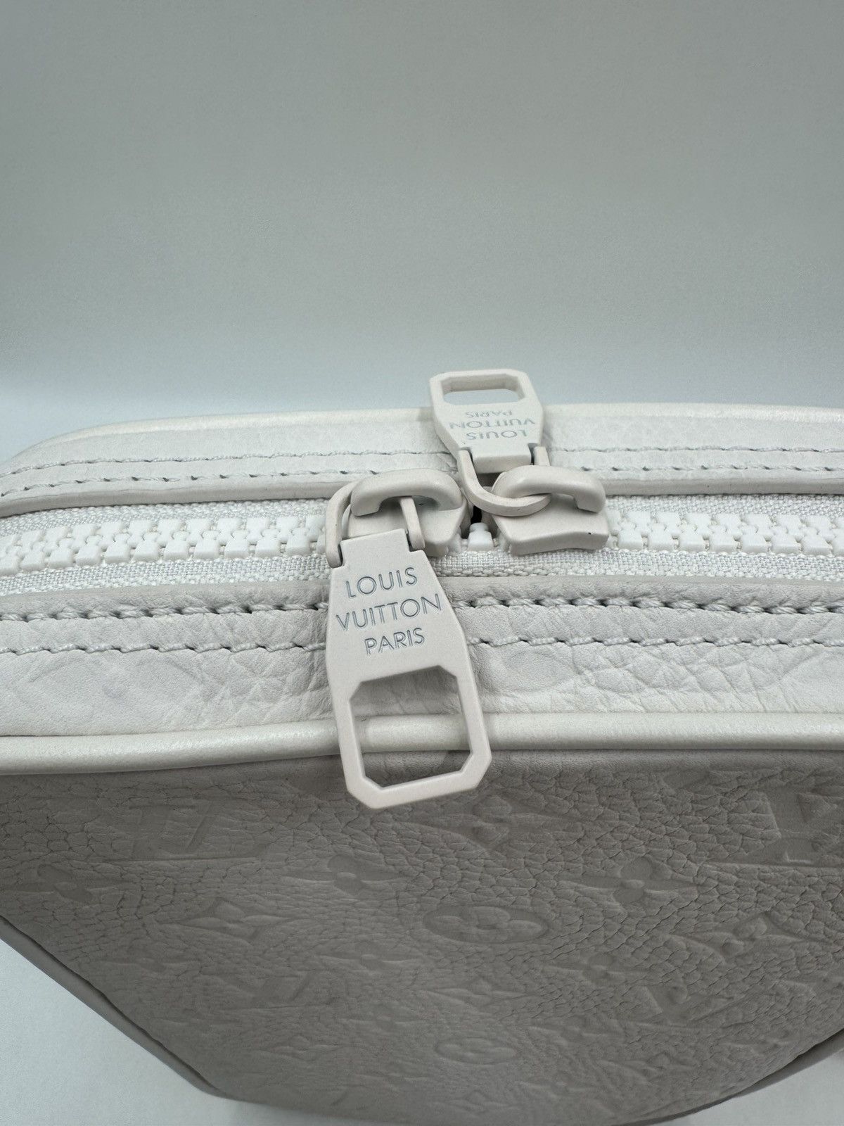 Louis Vuitton Louis Vuitton Utility Side CrossBody Bag Size ONE SIZE - 8 Thumbnail