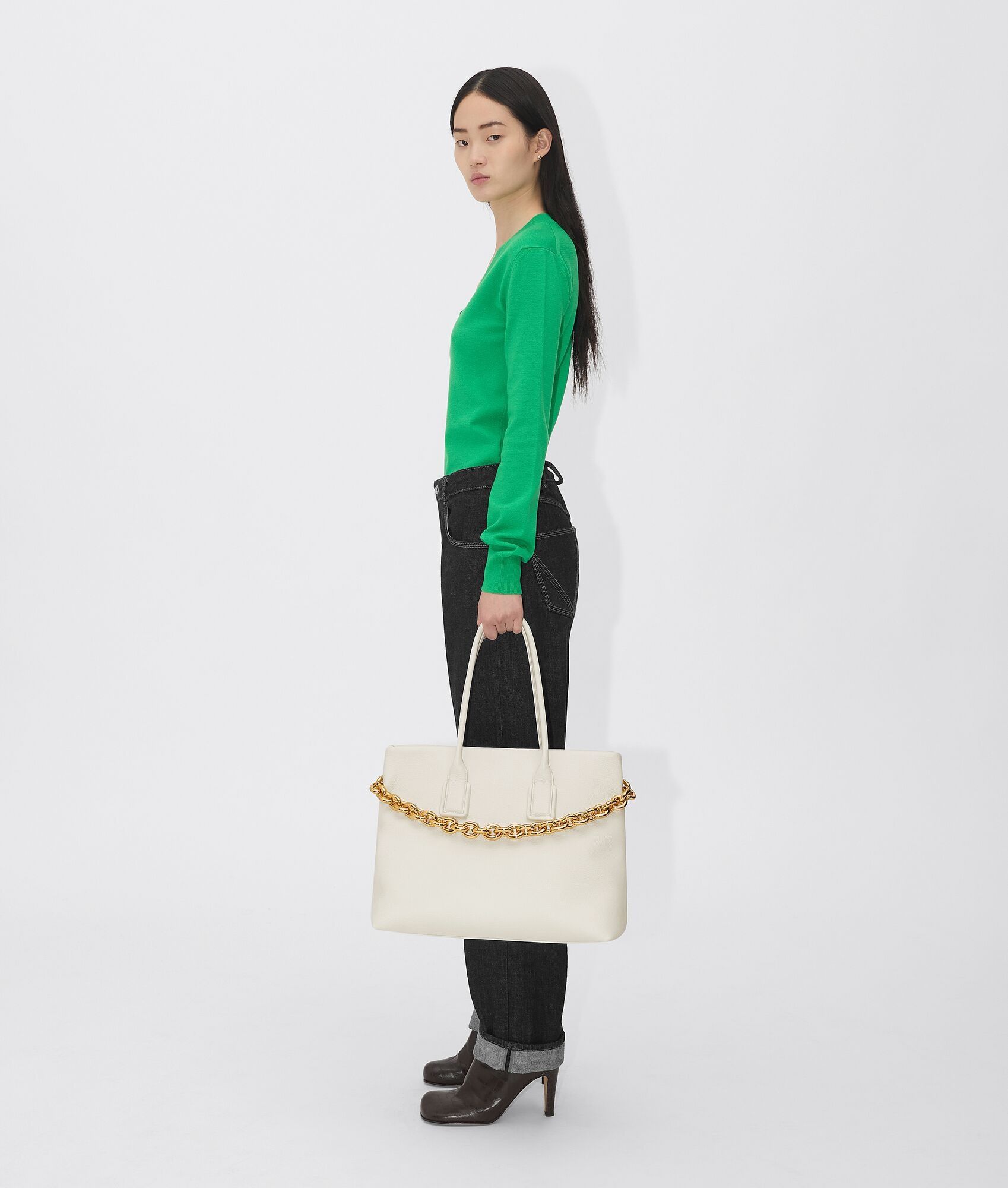 Bottega Veneta o1n1vont0525 Size: OS / Chain Tote Bag in White Size ONE SIZE - 5 Thumbnail