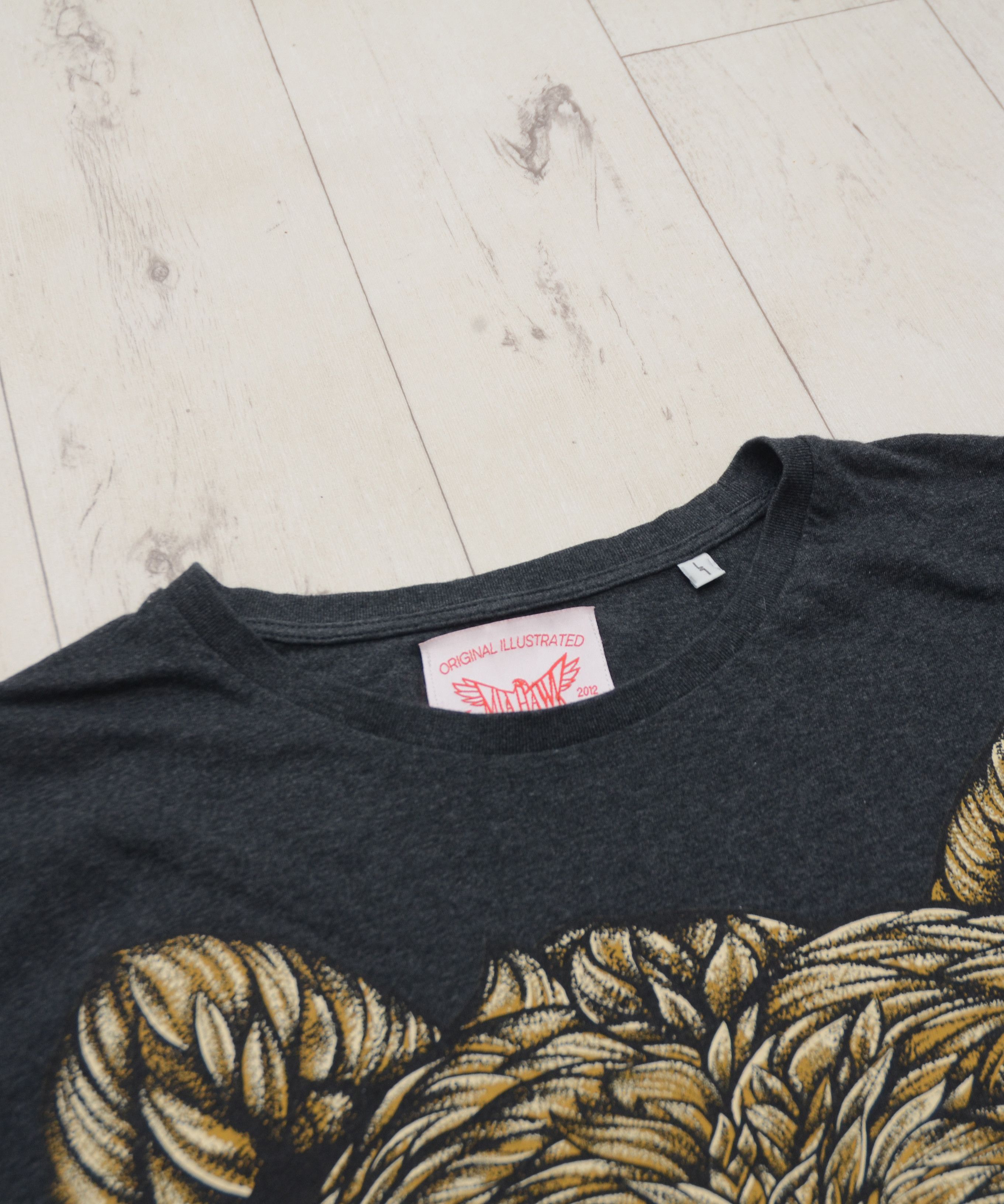 The Mountain × Vintage Mia Hawk Merch T-shirt Animal Tee Wolf Tie Dye Save Nature Size US L / EU 52-54 / 3 - 7 Thumbnail