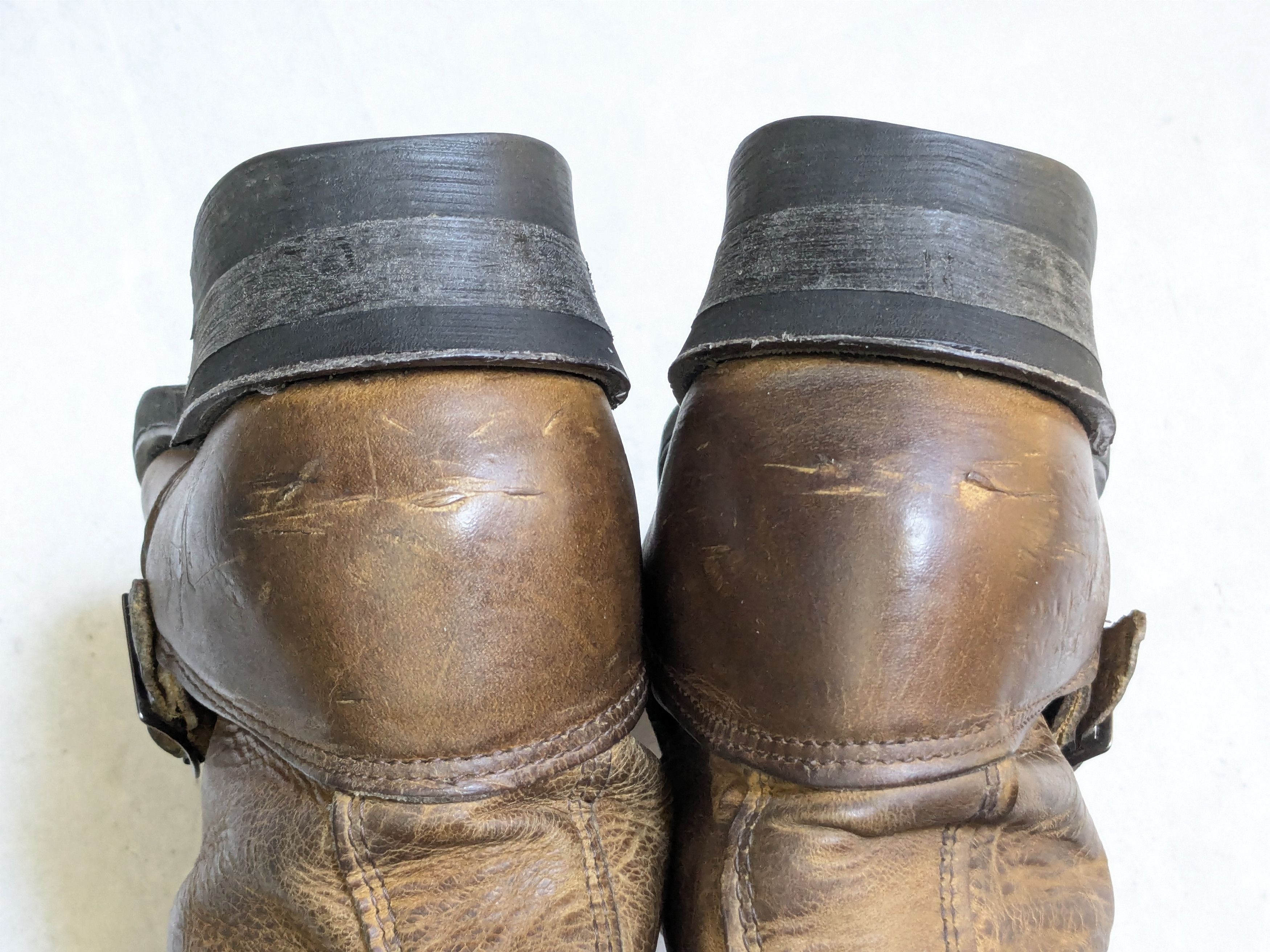 Frye Frye Engineer Boots Brown 9 M Leather Strap Buckle Size US 9 / EU 42 - 18 Thumbnail