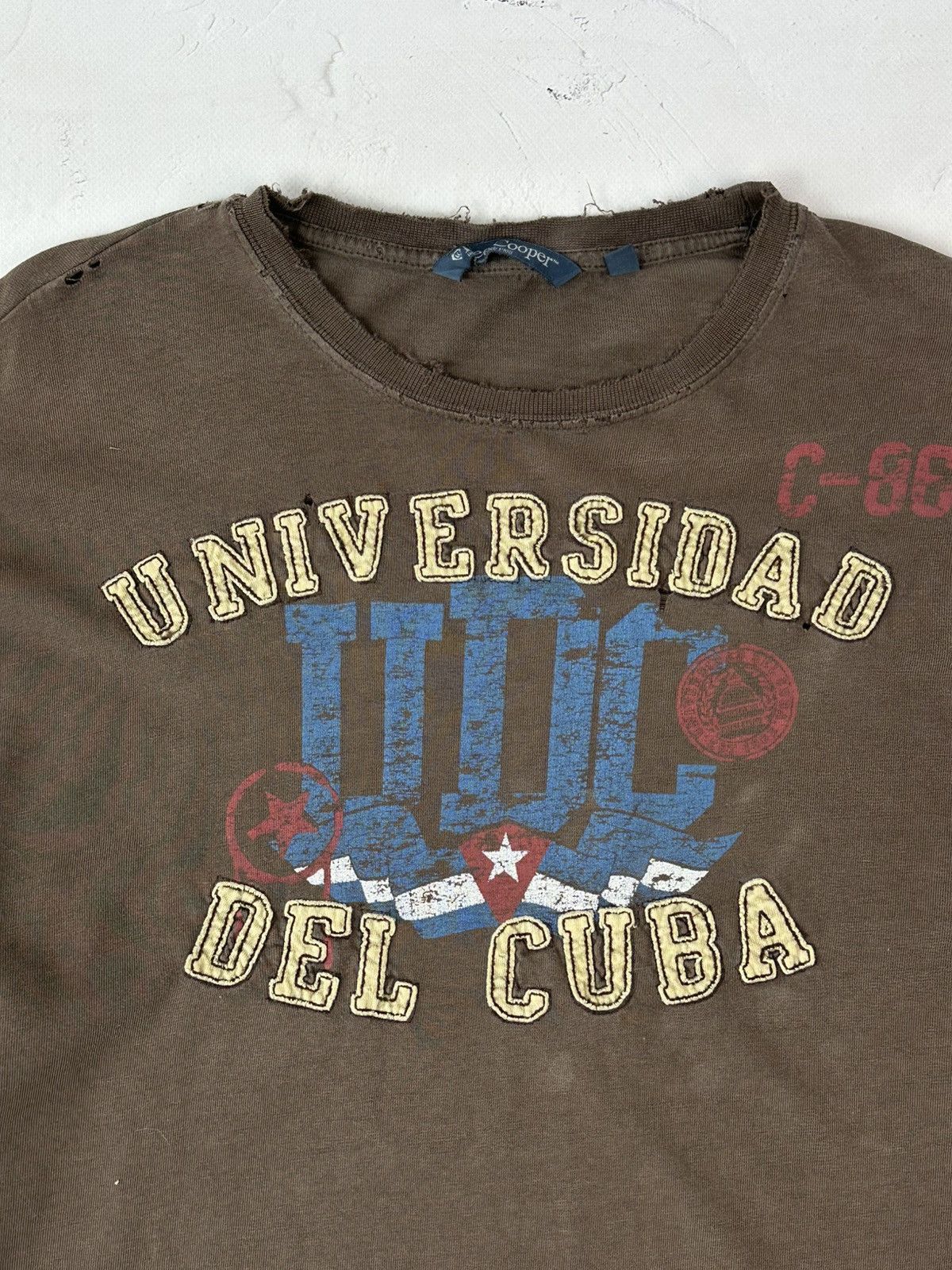 Vintage Vintage Universidad Del Cuba Distressed Worn Long Sleeve Size US S / EU 44-46 / 1 - 6 Thumbnail