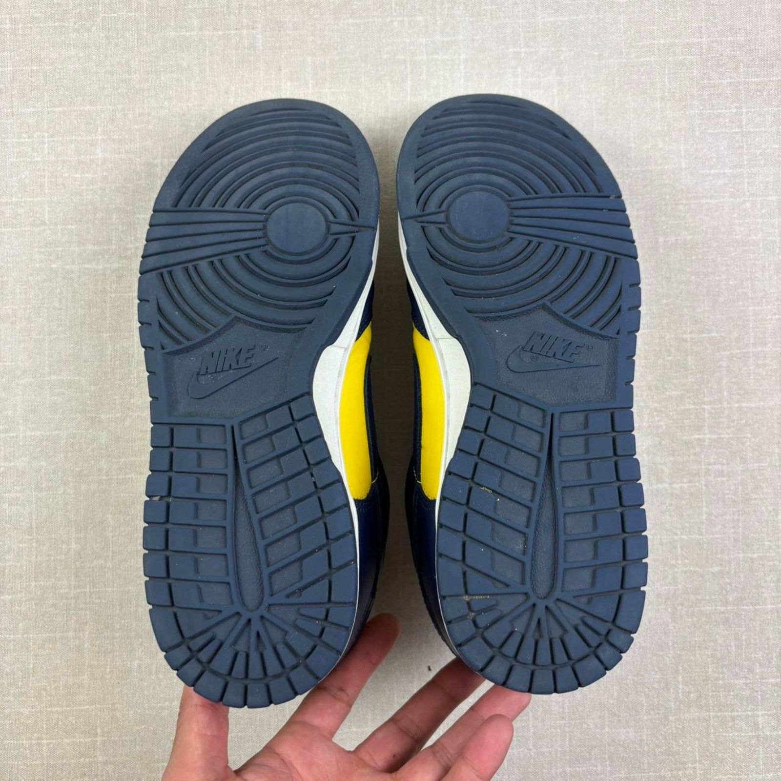 Nike 😱 2021 Nike Dunk Low “Michigan” 10M Size US 10 / EU 43 - 5 Thumbnail