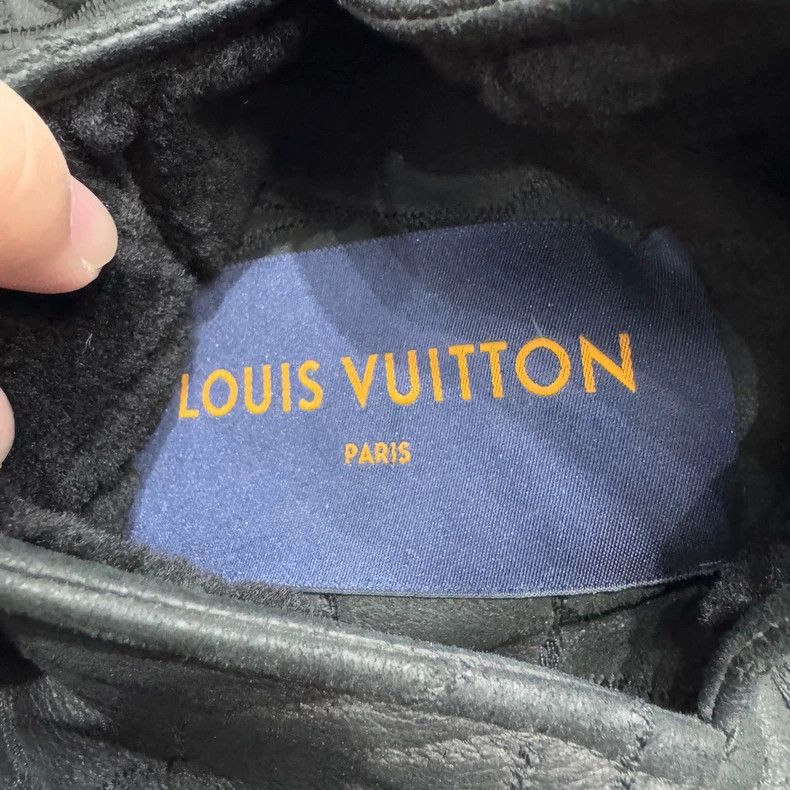 Louis Vuitton Louis Vuitton Three-flower double-sided sheepskin jacket Size US L / EU 52-54 / 3 - 5 Thumbnail